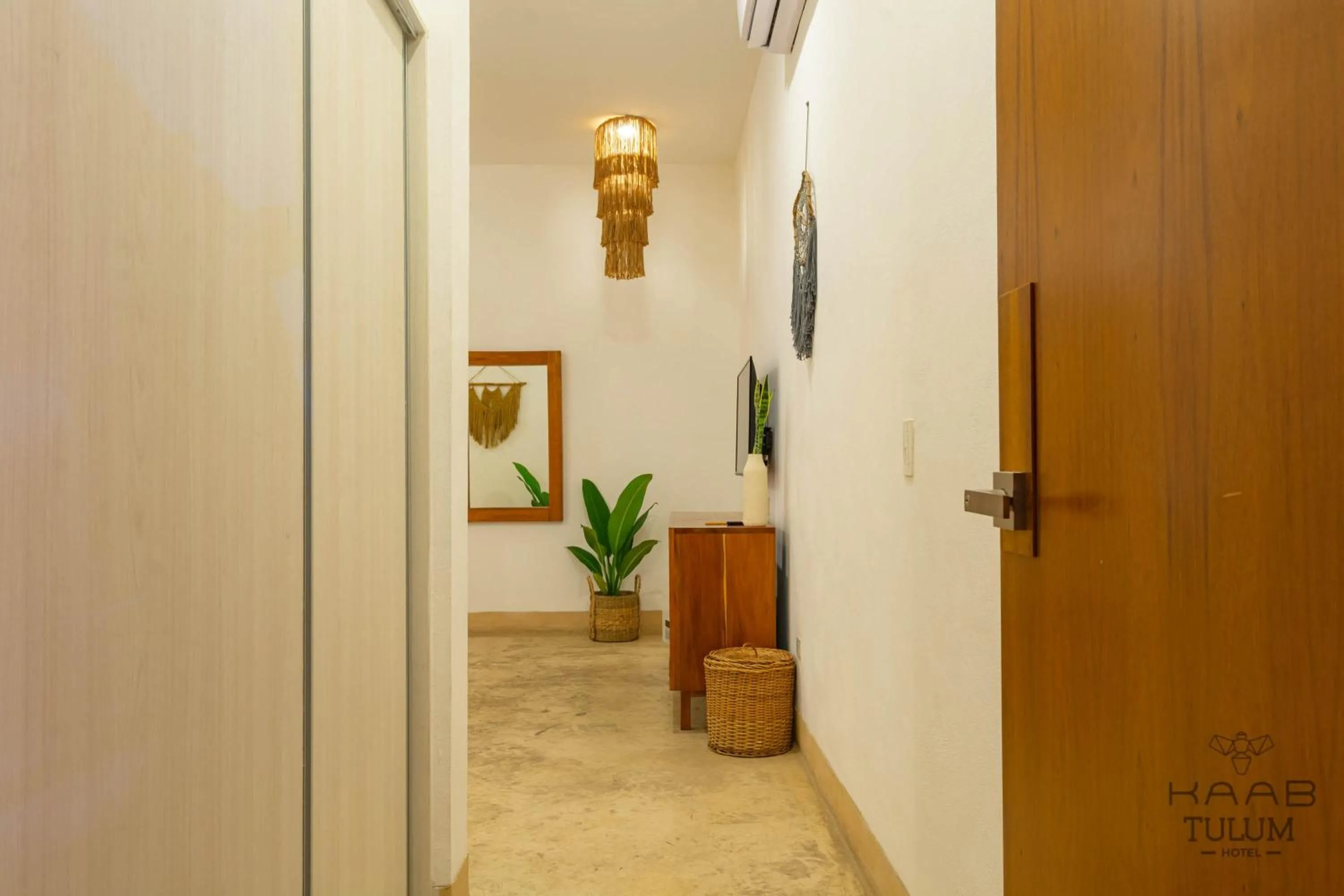 TV and multimedia in Kaab Tulum