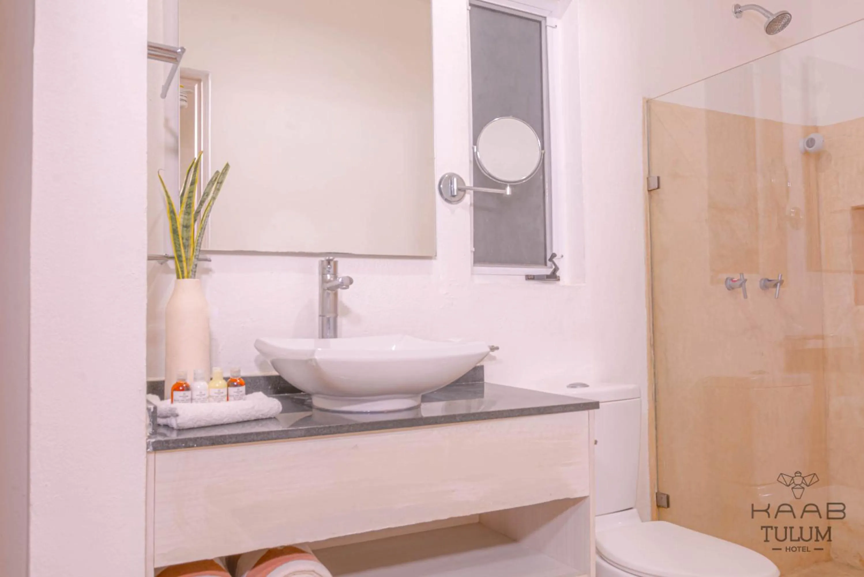 Shower in Kaab Tulum