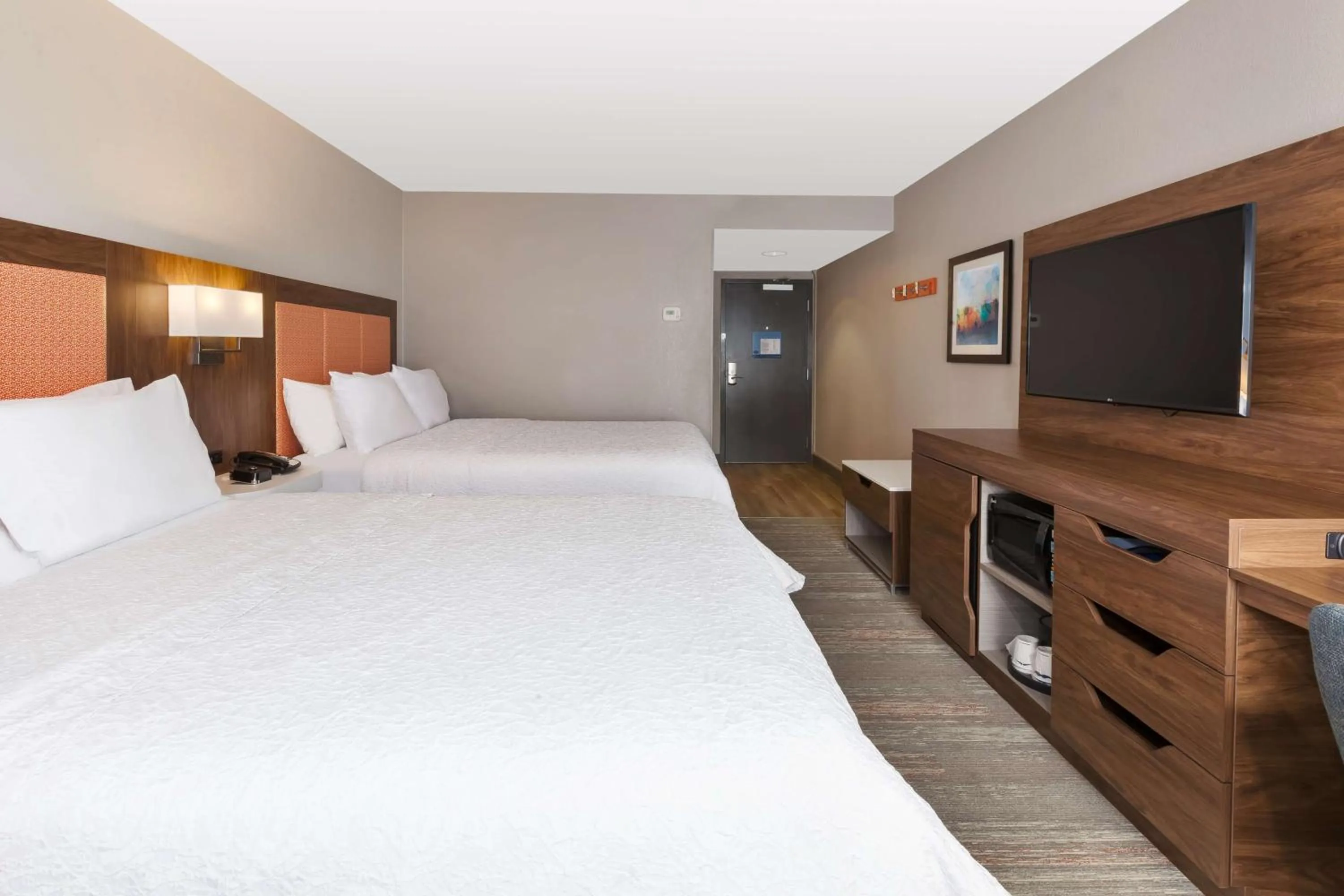 Bedroom, Bed in Hampton Inn Princeton