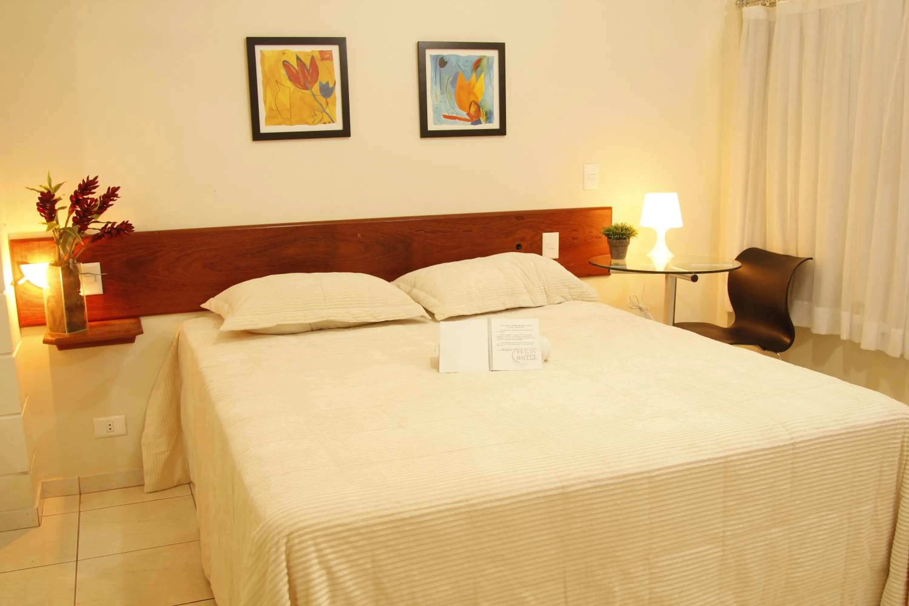 Bed in Turis Hotel Centro