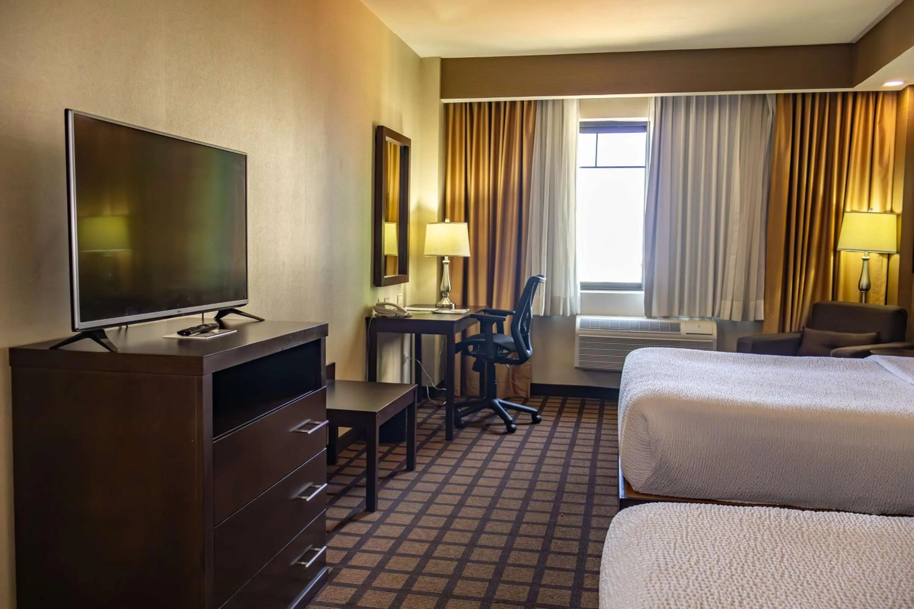 Bedroom, Bed in Best Western PREMIER Monterrey Aeropuerto