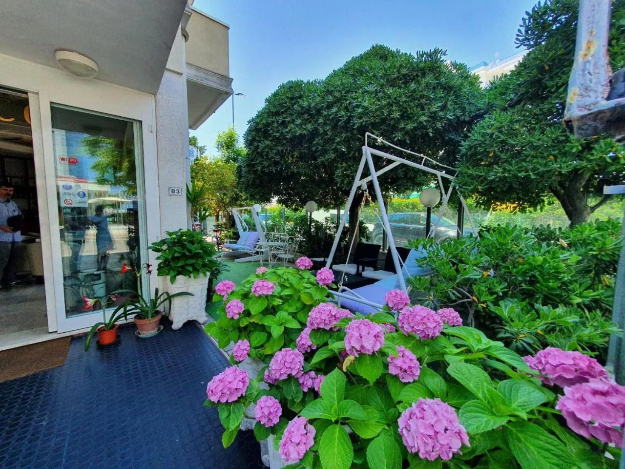 Garden in Hotel Moresco Riccione - Piscina Beach Village