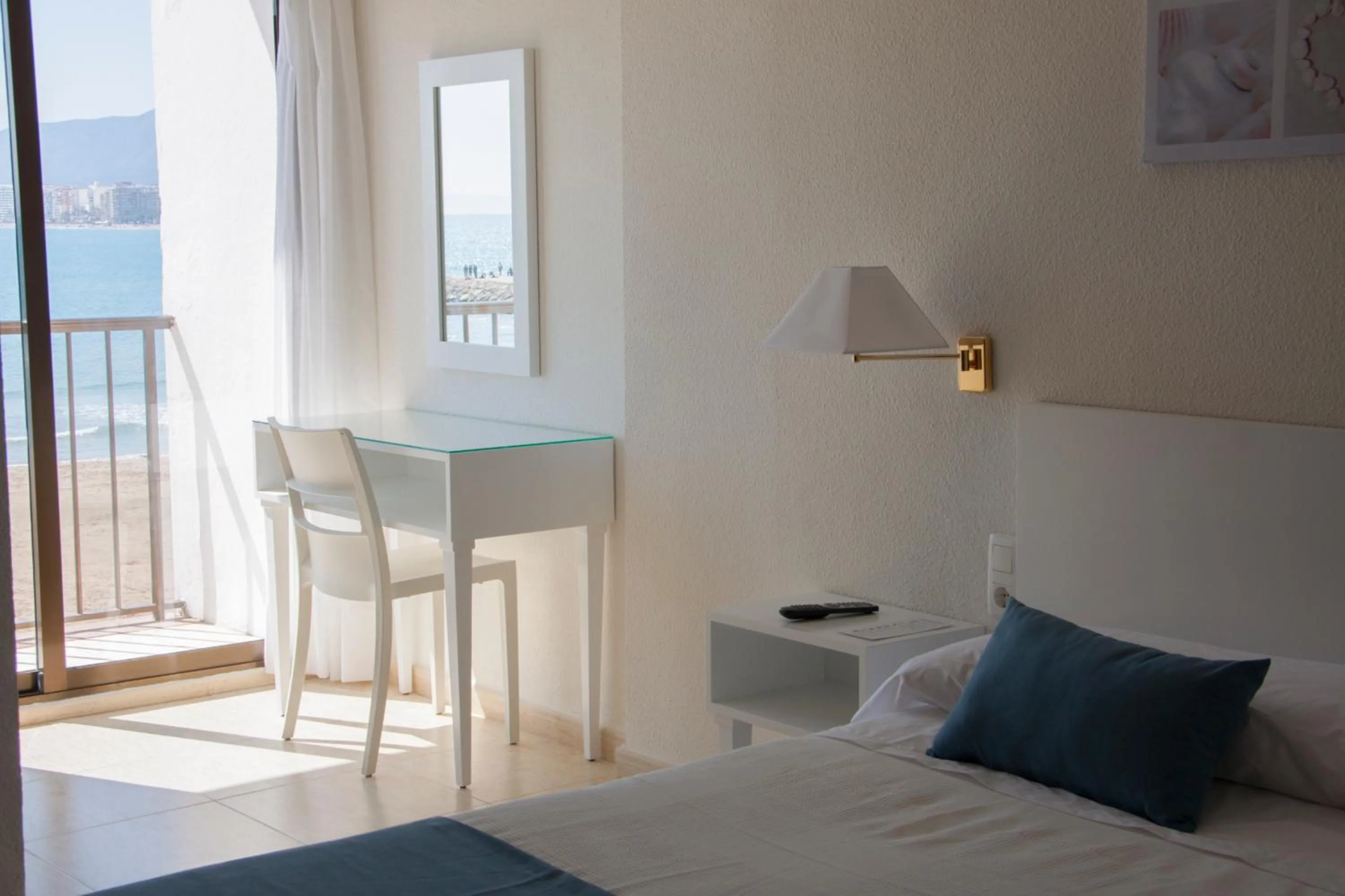 Day, Bed in Hotel Sicania