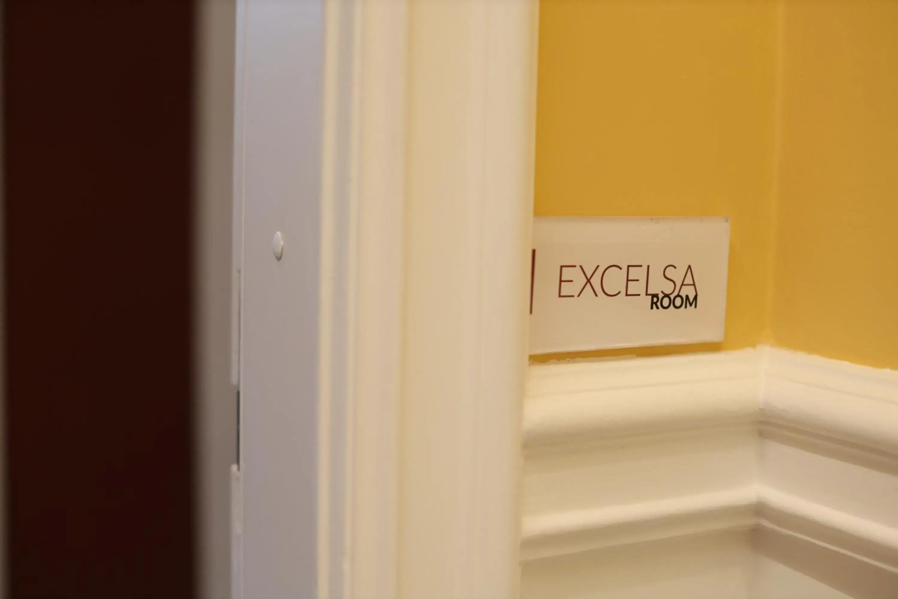 Deluxe Double Room with Balcony - single occupancy in aroma - Neapolitan BnB Deluxe Double Room with Balcony - single occupancy in aroma - Neapolitan BnB