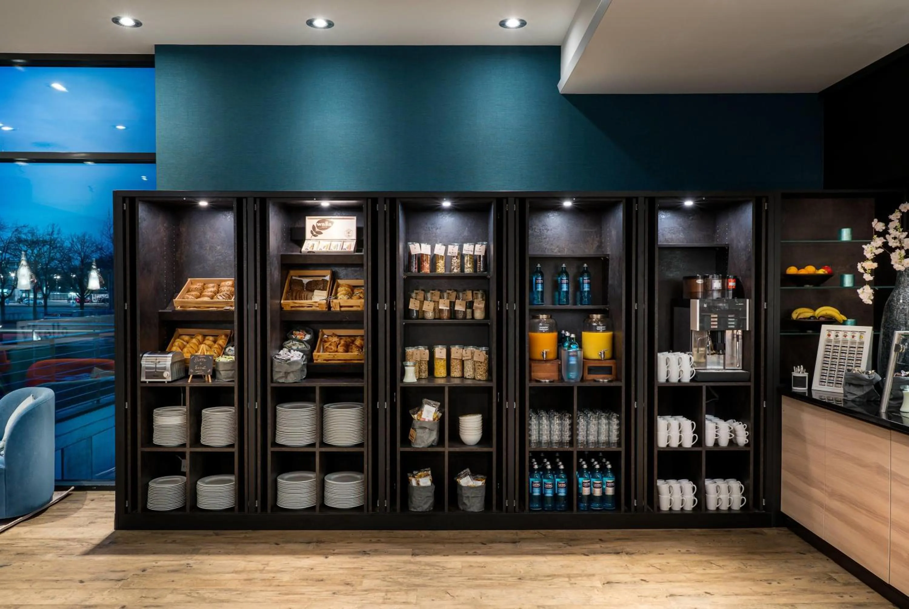 Restaurant/places to eat in elaya hotel kleve, Trademark Collection by Wyndham