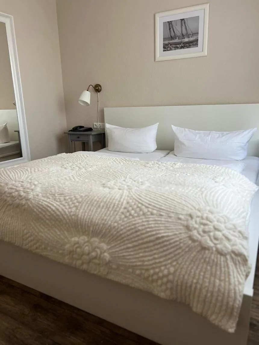 Bed in Hotel Admiral Scheer