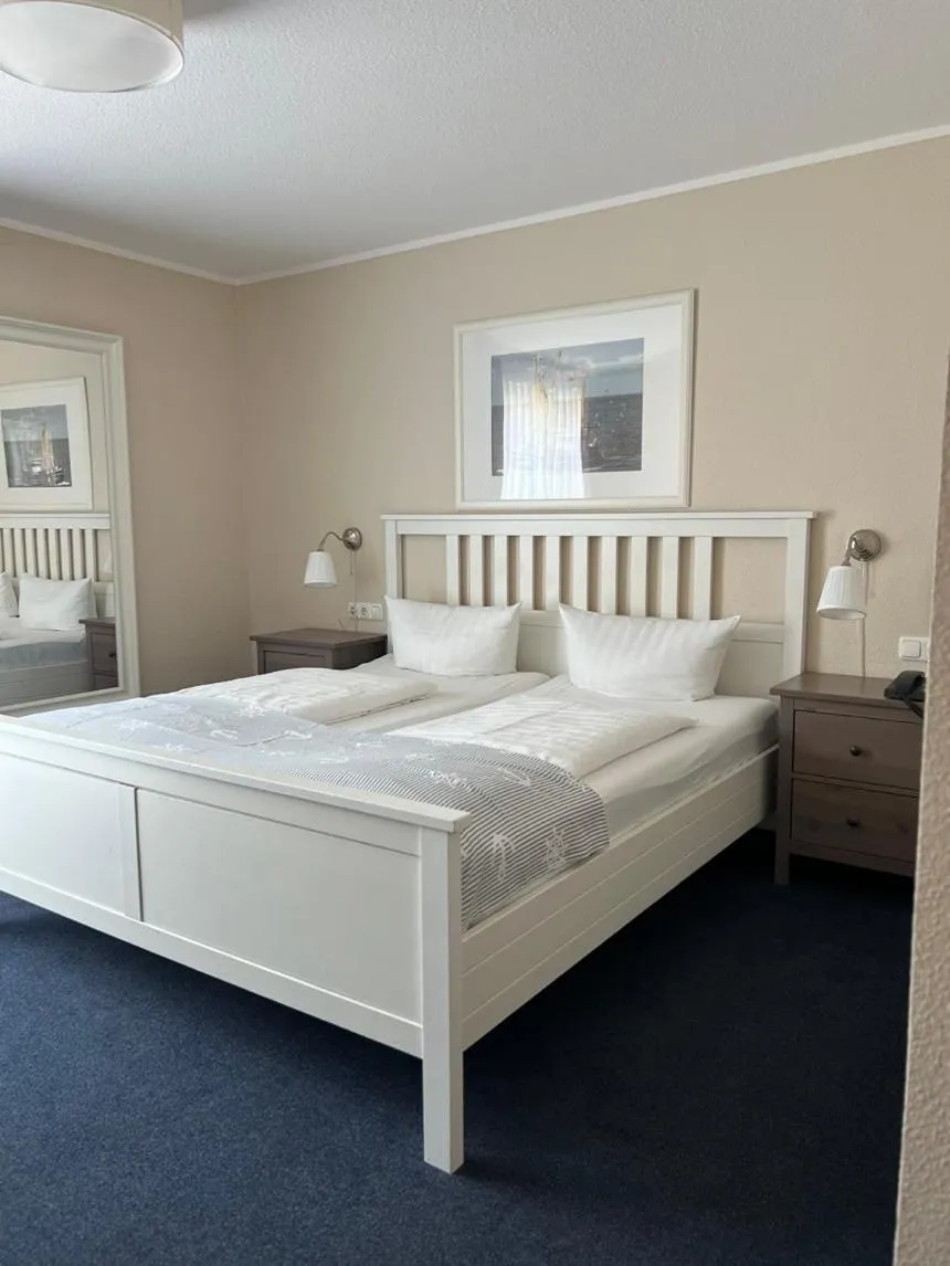 Bed in Hotel Admiral Scheer