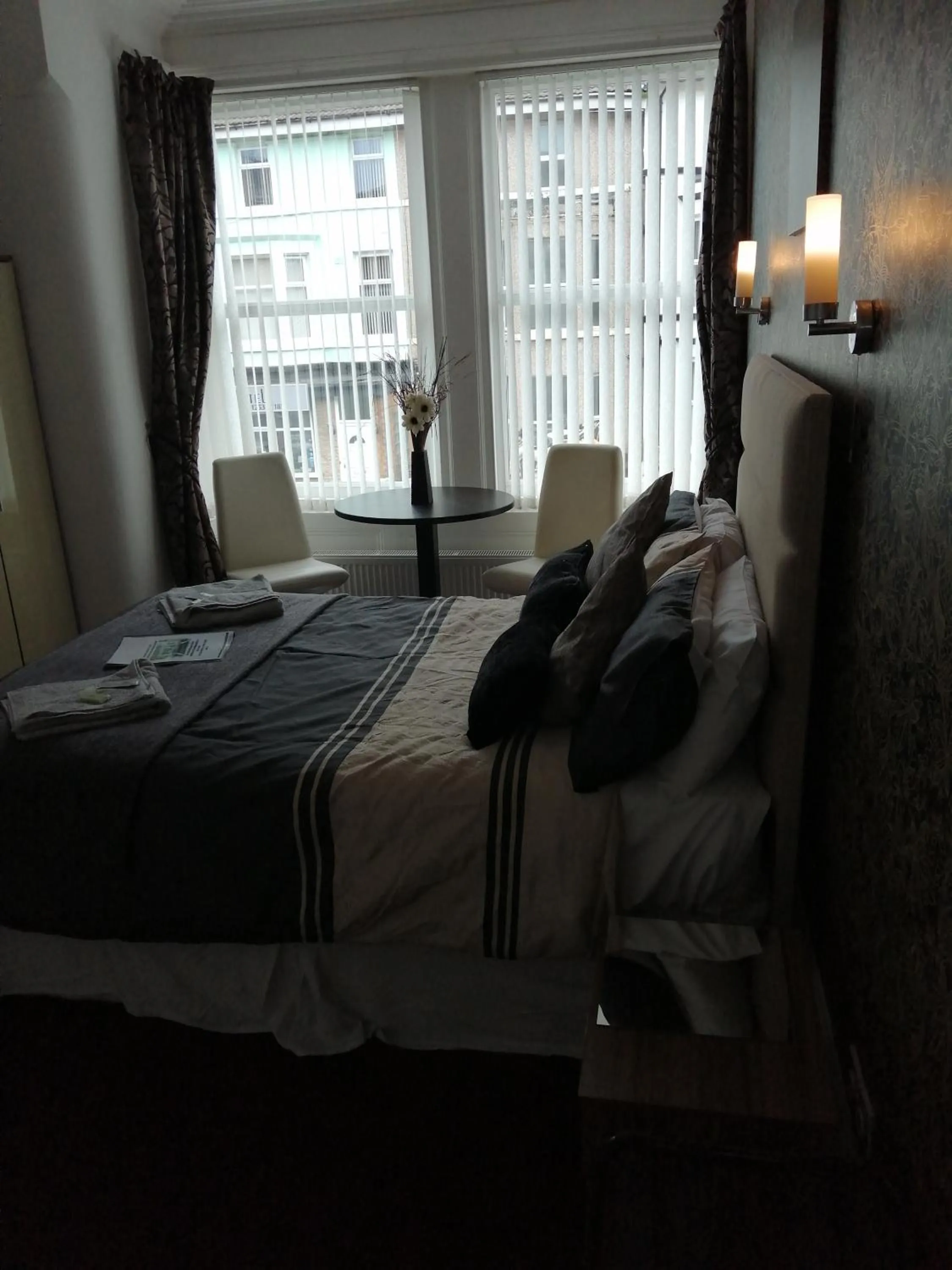 Other, Bed in The Garnett