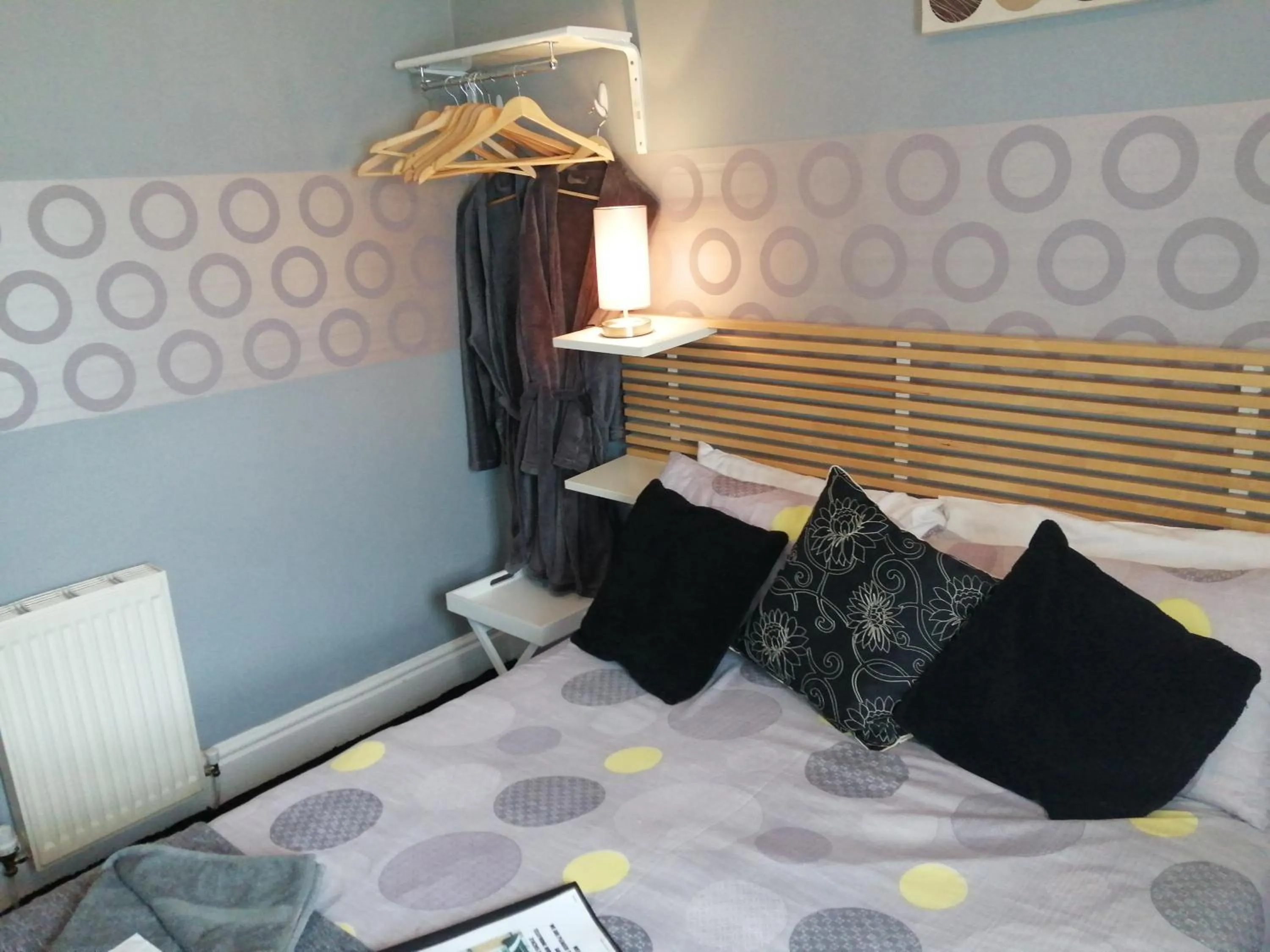 Other, Bed in The Garnett