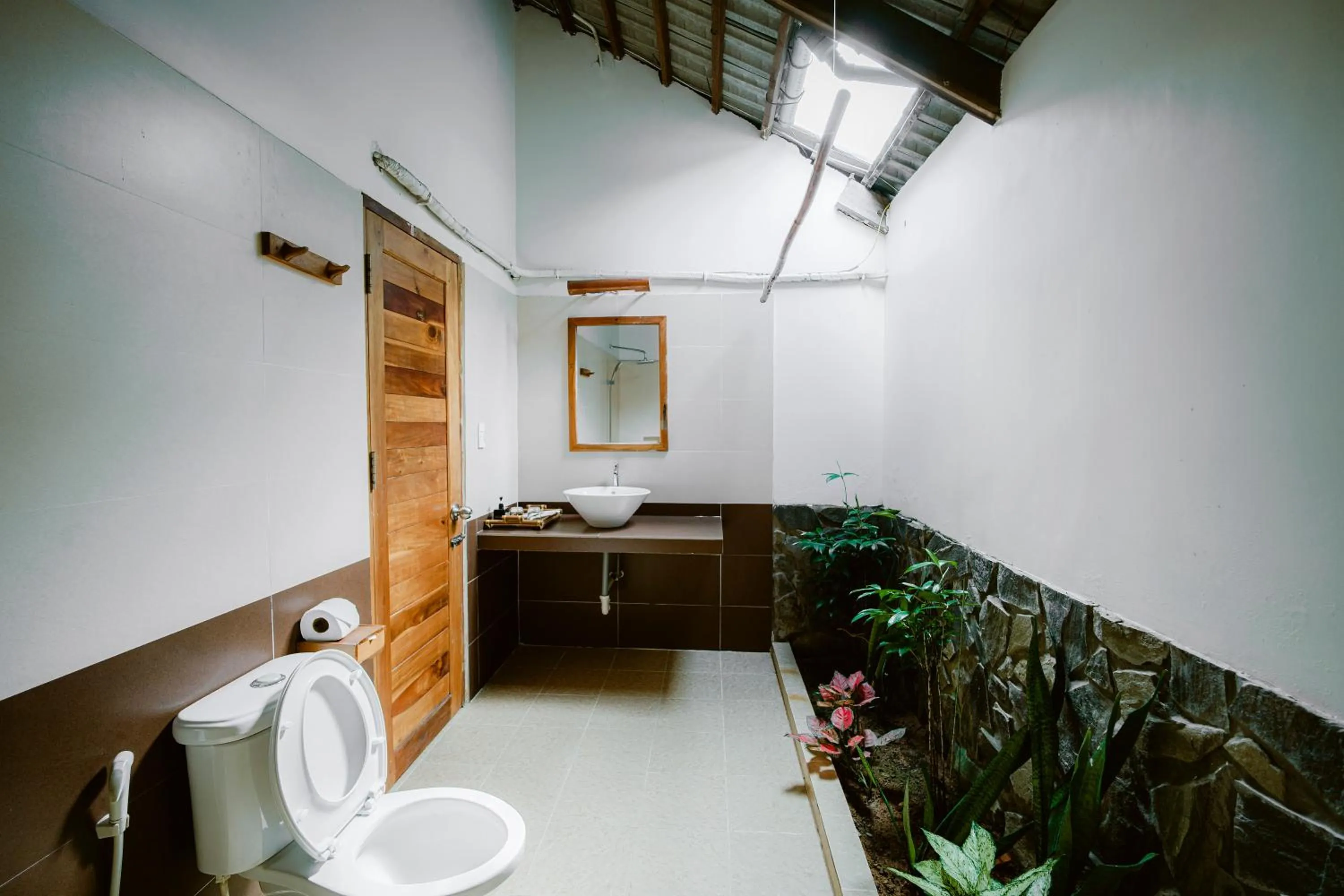 Bathroom in La Mer Resort, Phú Quốc