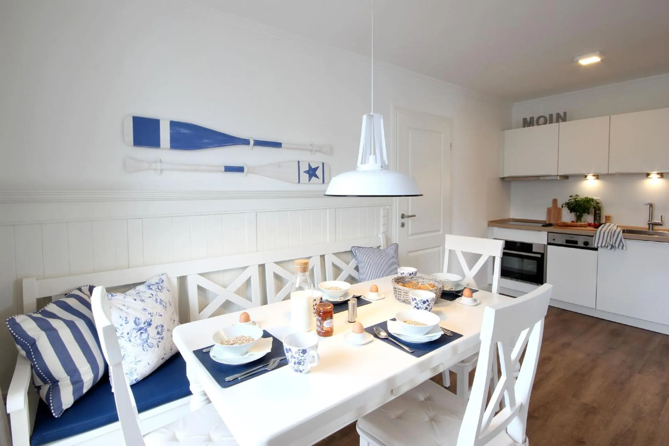 Kitchen or kitchenette in Min Hüsung by Rujana