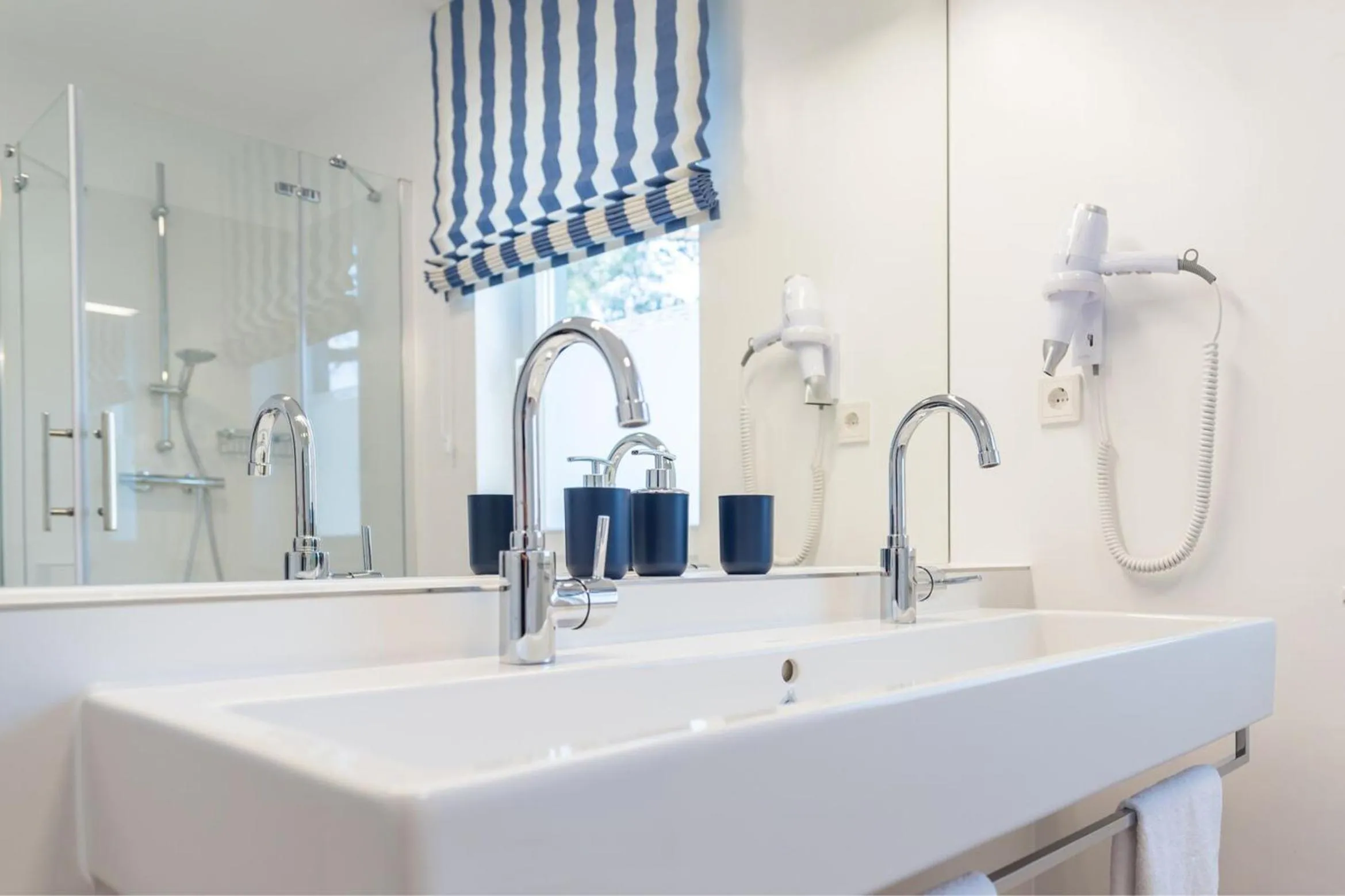 Bathroom in Min Hüsung by Rujana