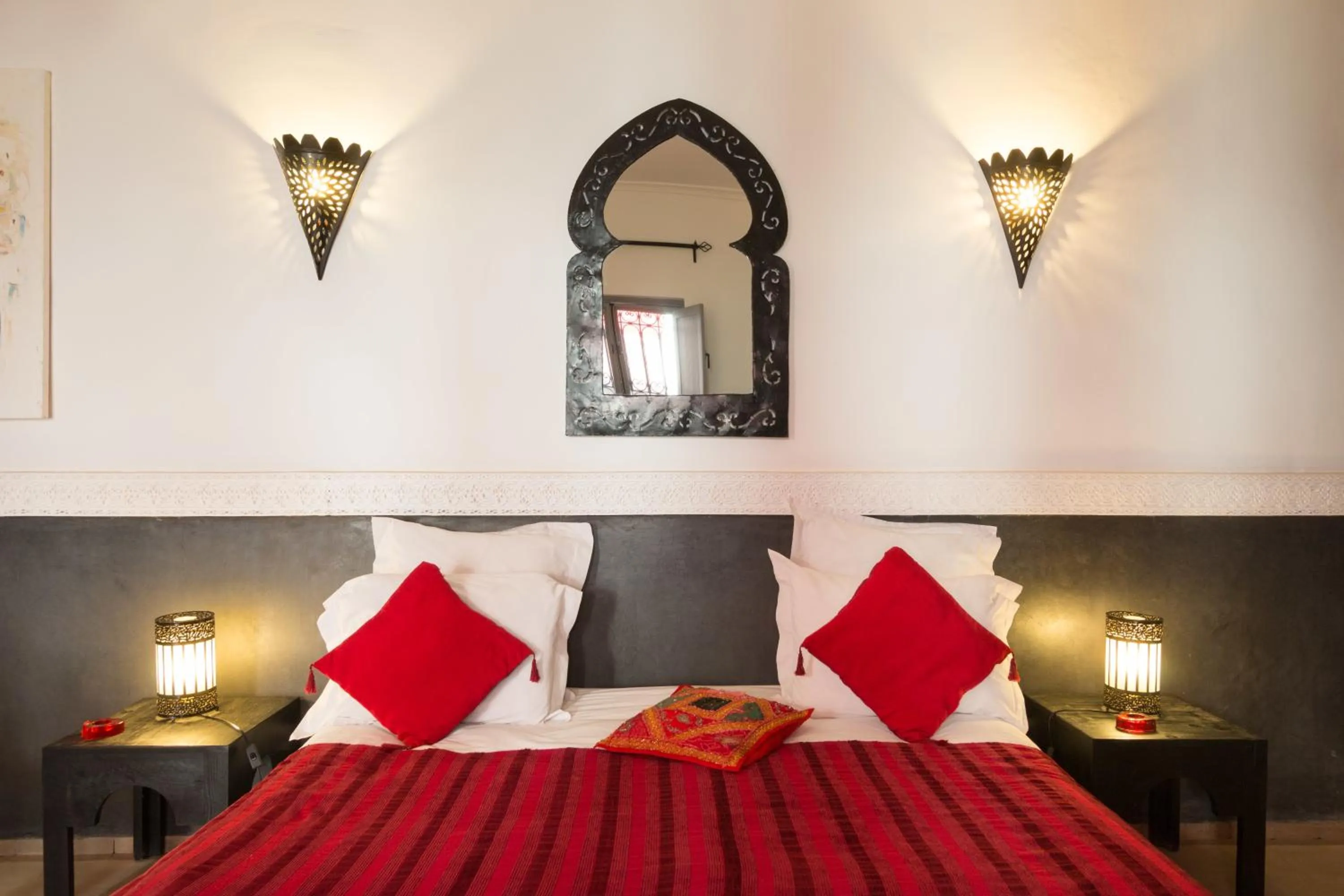 Staff, Bed in Riad Alegria