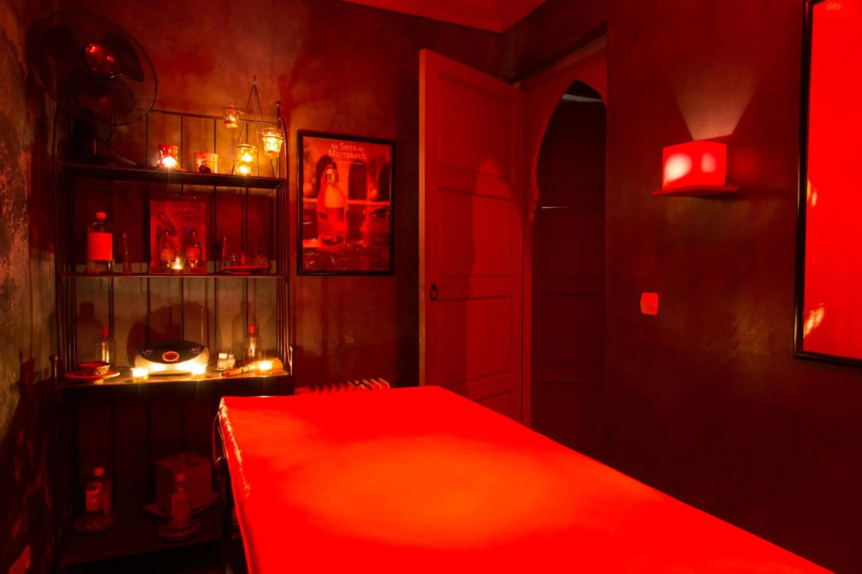 Staff, Bed in Riad Alegria