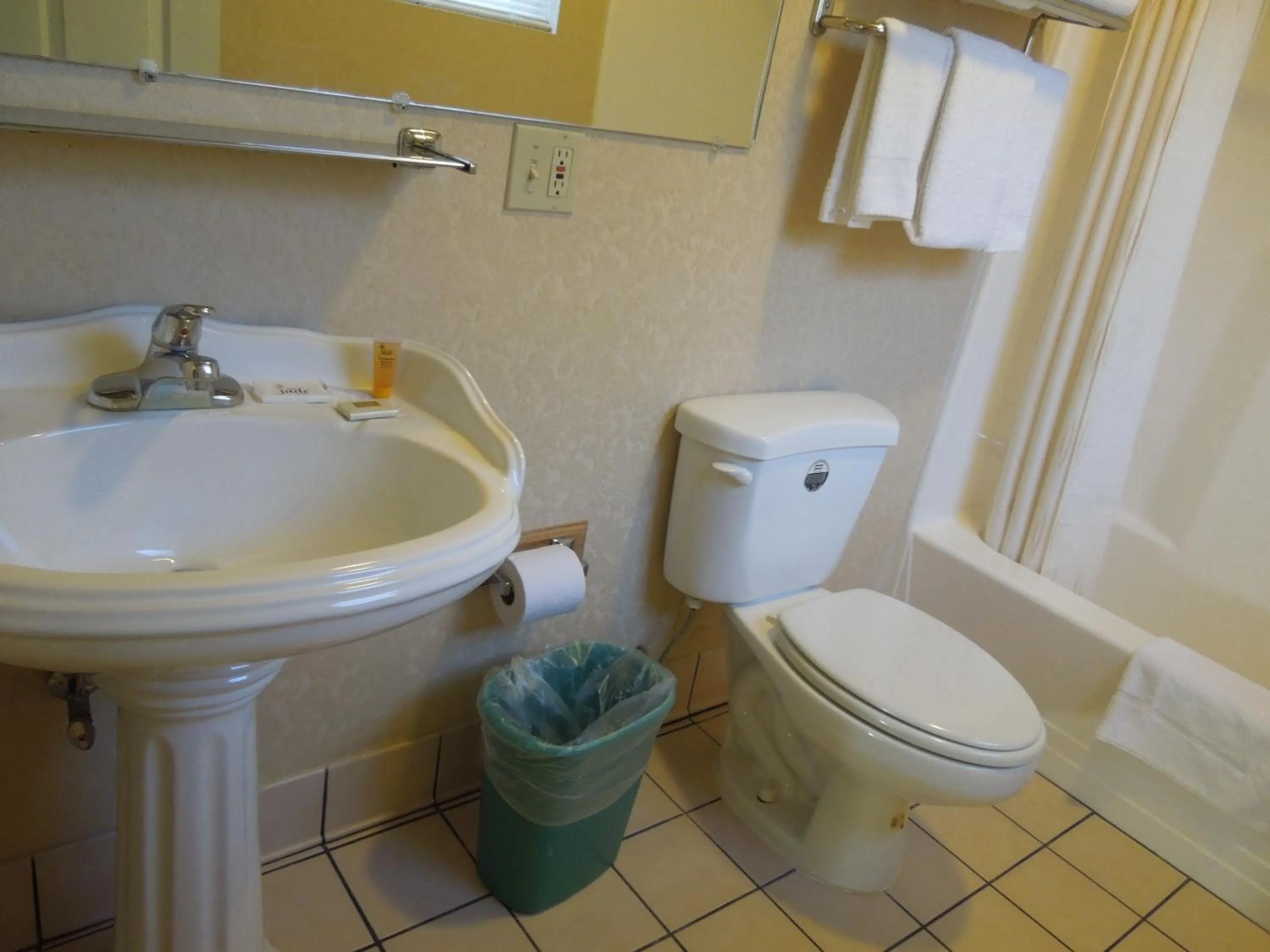 Bathroom in Value Inn East Stroudsburg