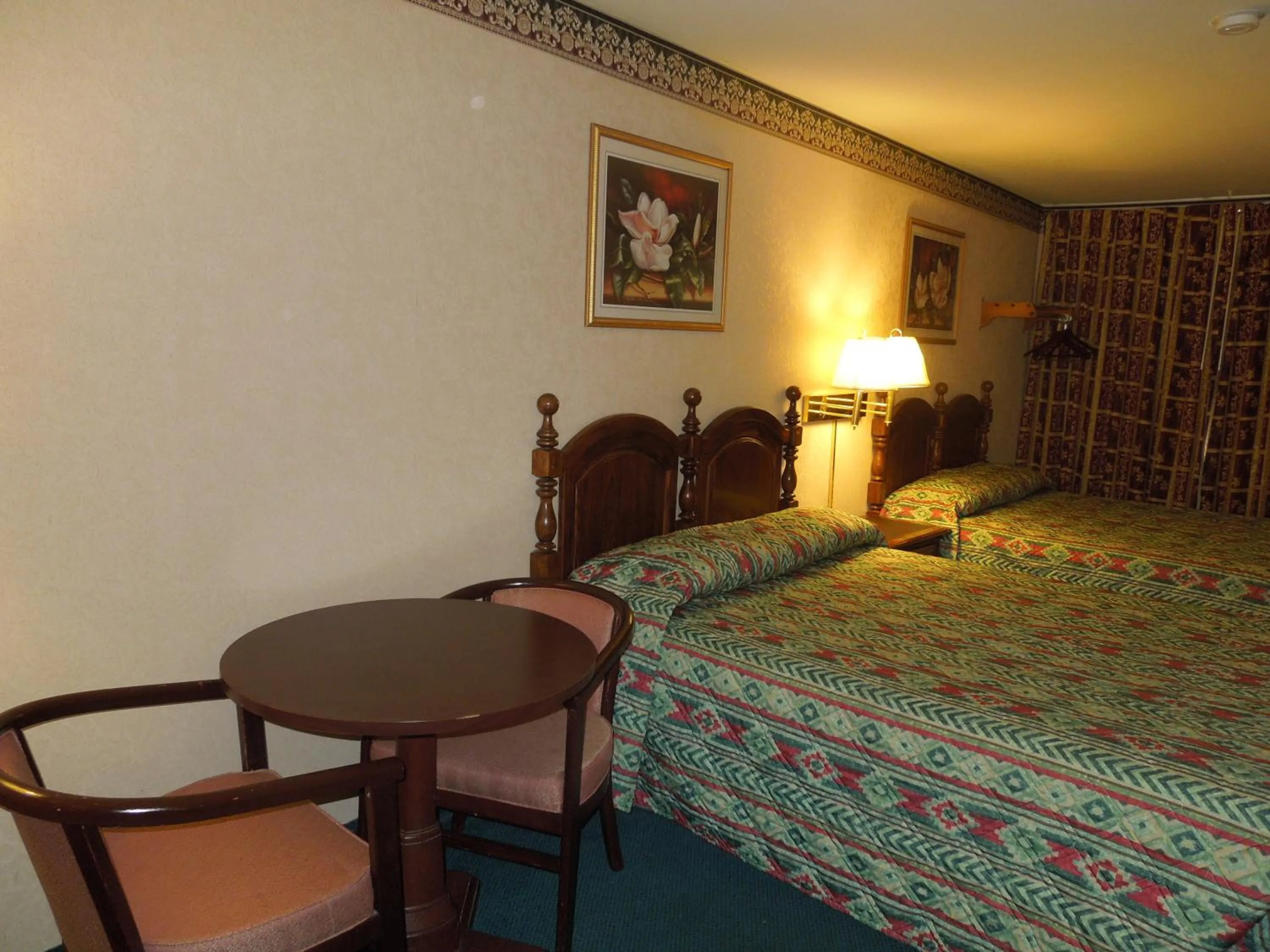 Bedroom, Bed in Value Inn East Stroudsburg