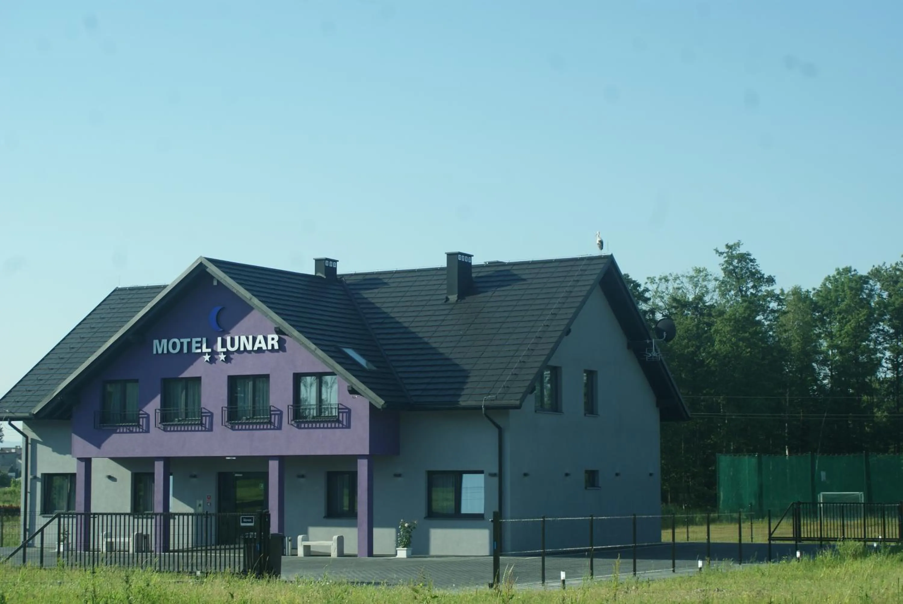 Motel Lunar