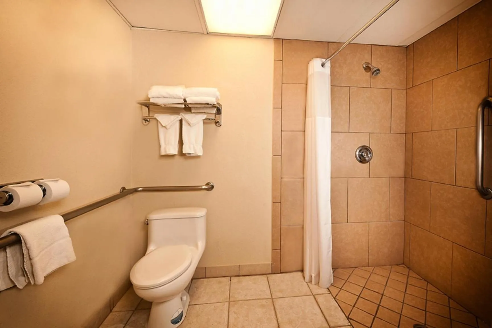 Bathroom in Grand Texan Hotel and Convention Center