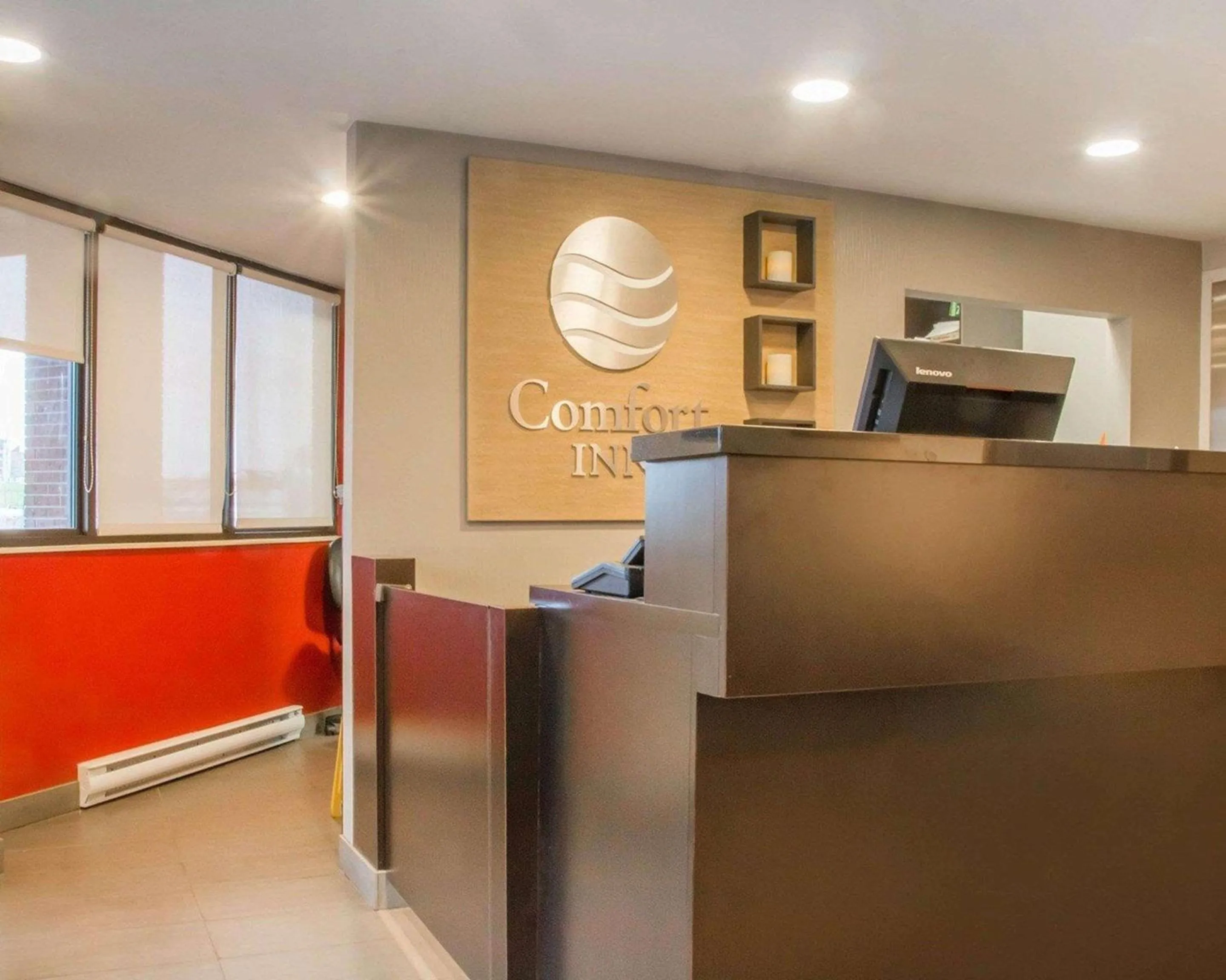 Lobby or reception in Comfort Inn South