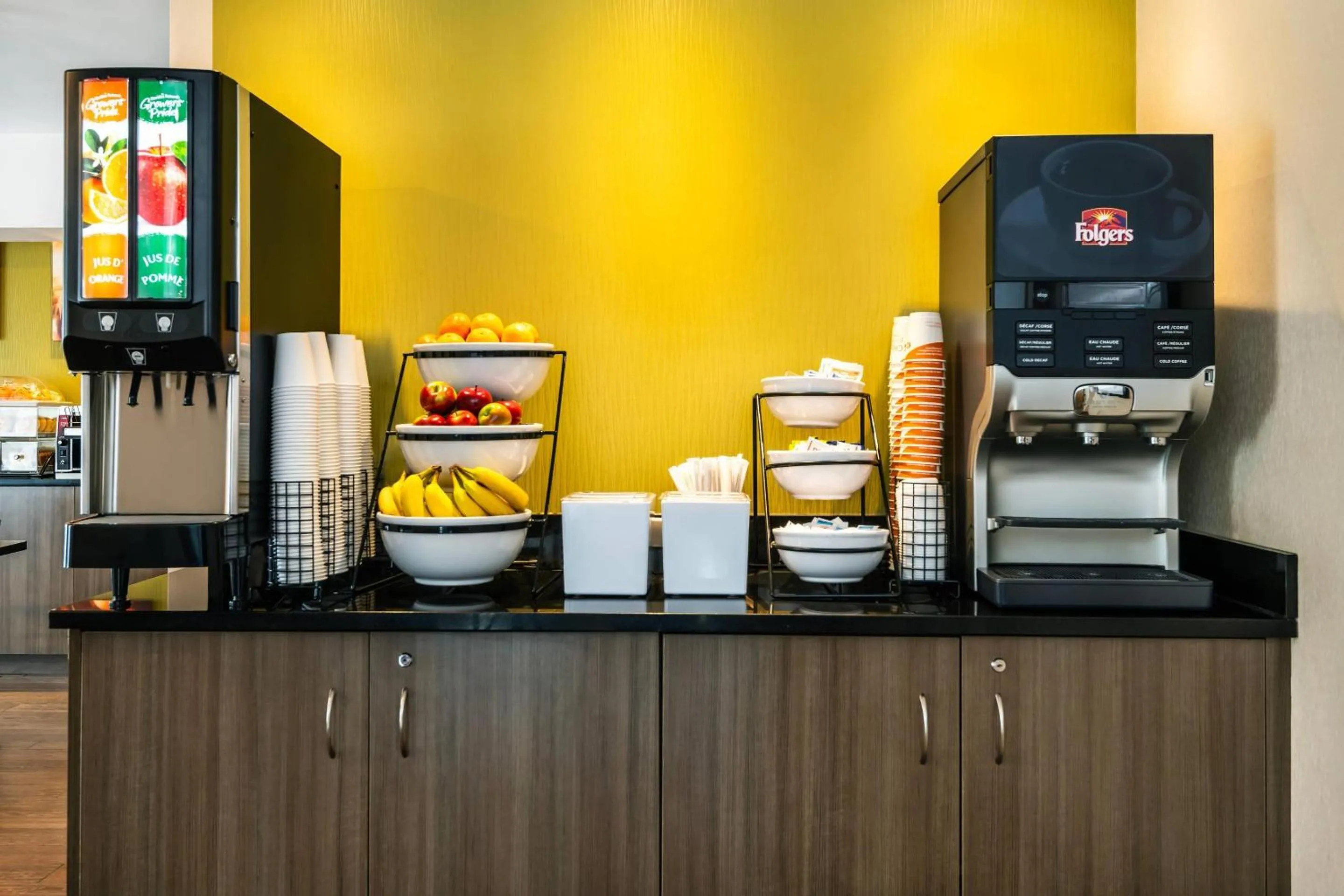 Breakfast in Comfort Inn South