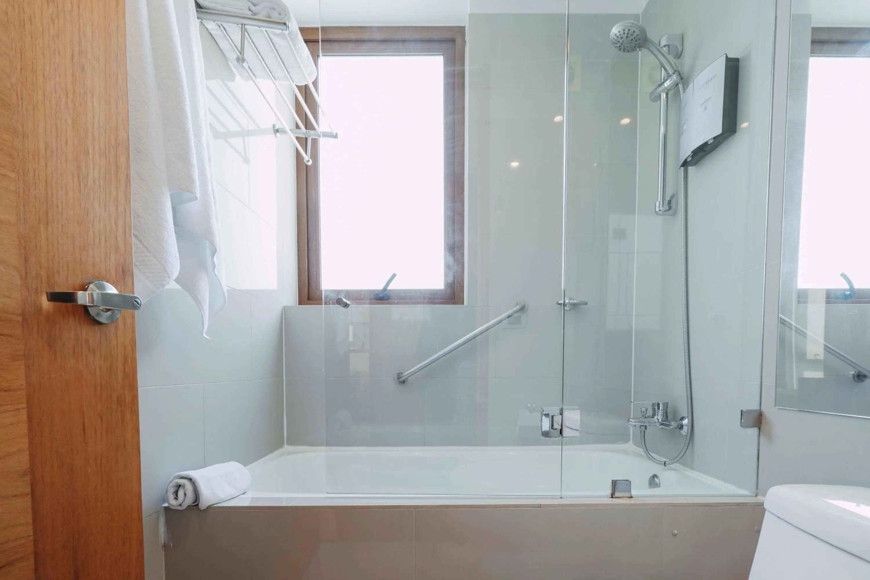 Bathroom in Time Select - Elegant Apartments