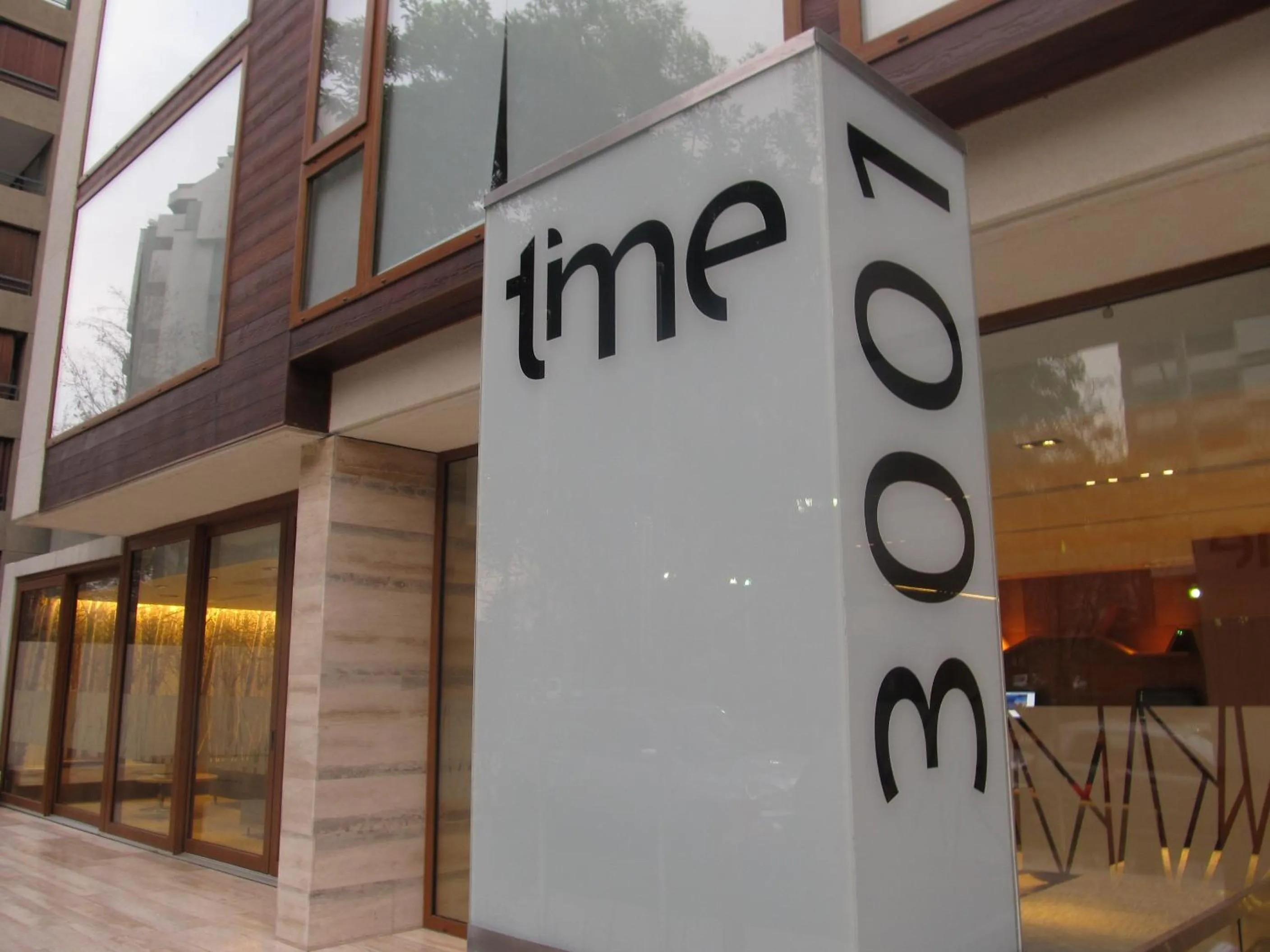 Facade/entrance in Time Select - Elegant Apartments