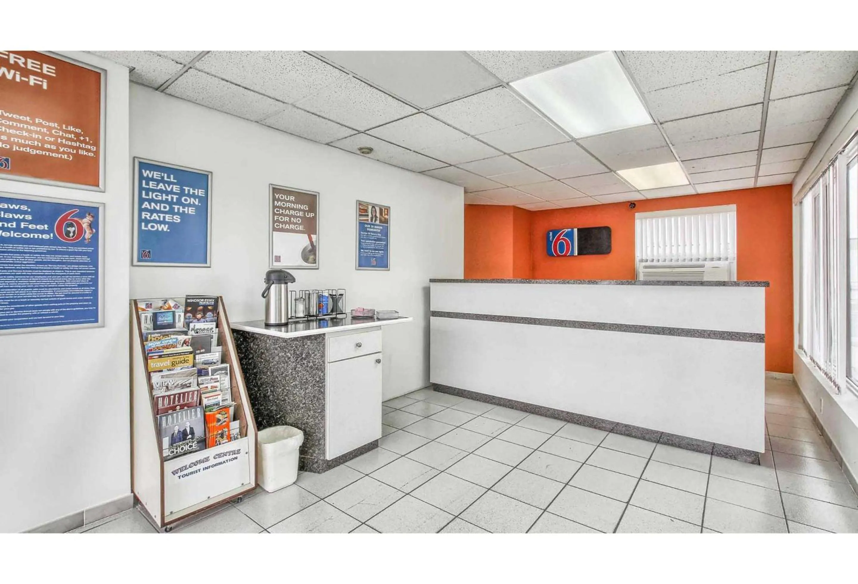 Lobby or reception in Motel 6-Windsor, ON