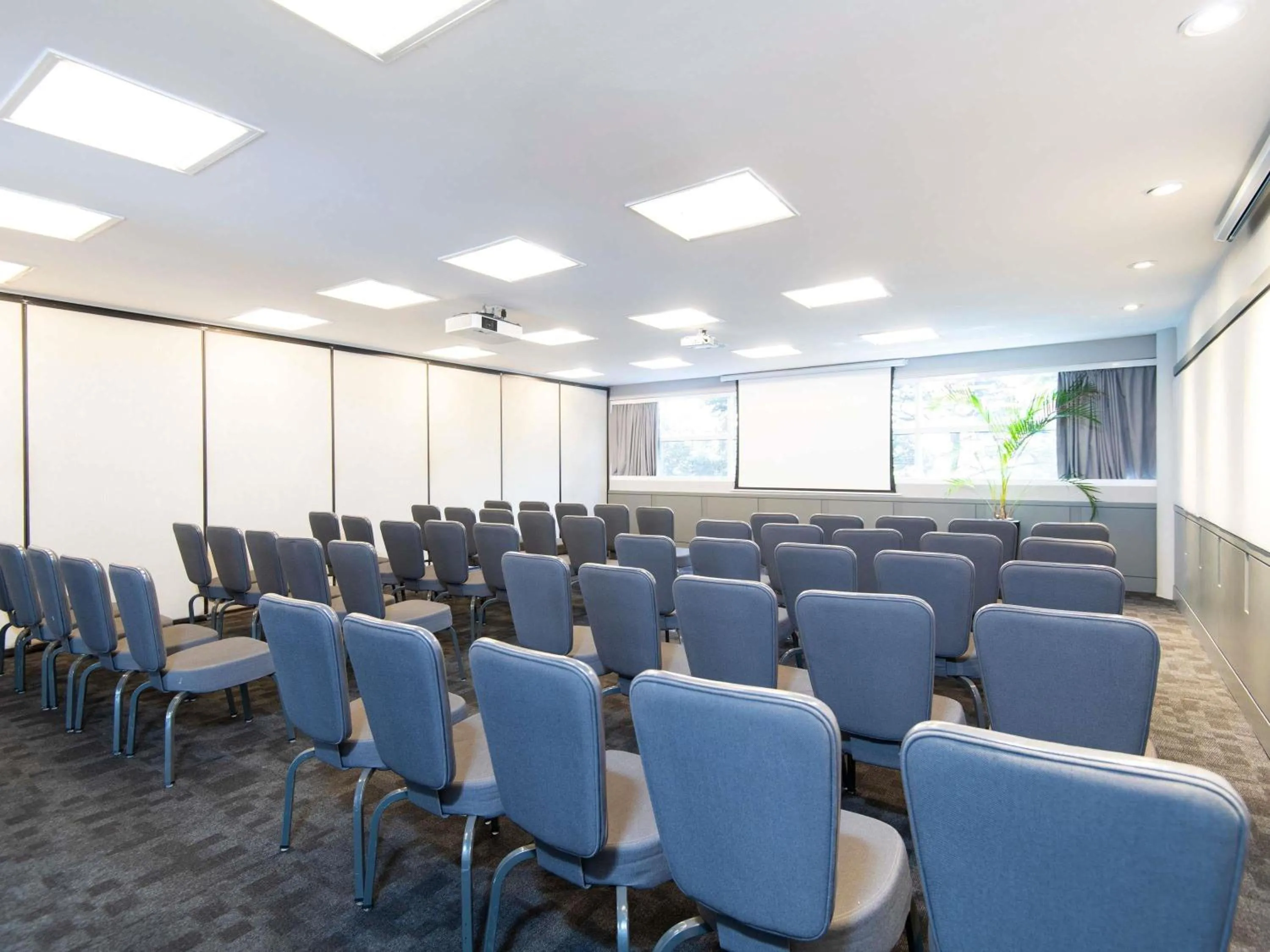 Meeting/conference room in Grand Mercure Sao Paulo Vila Olimpia