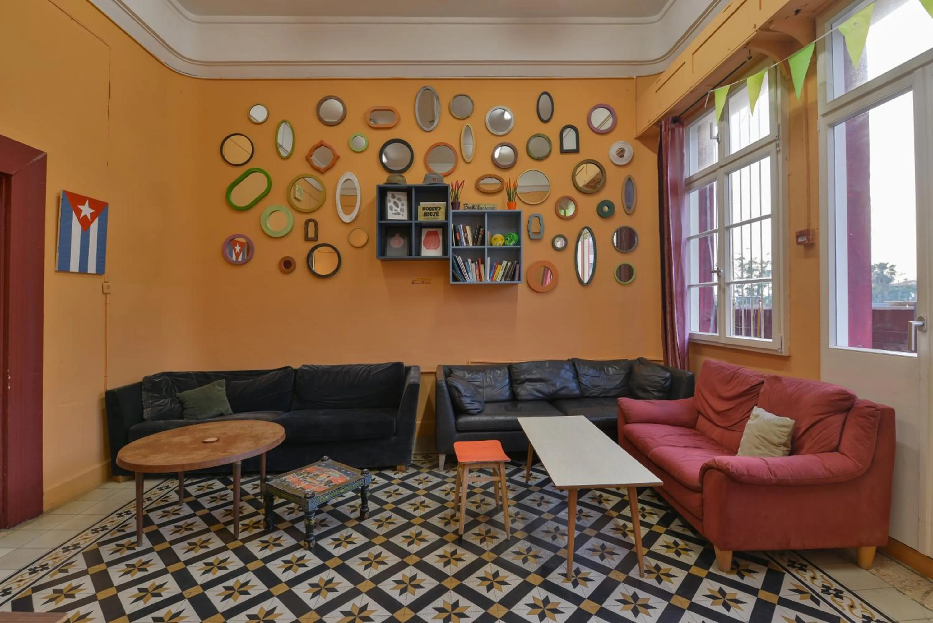 Roger's Hostel & Caravans Age 18-45