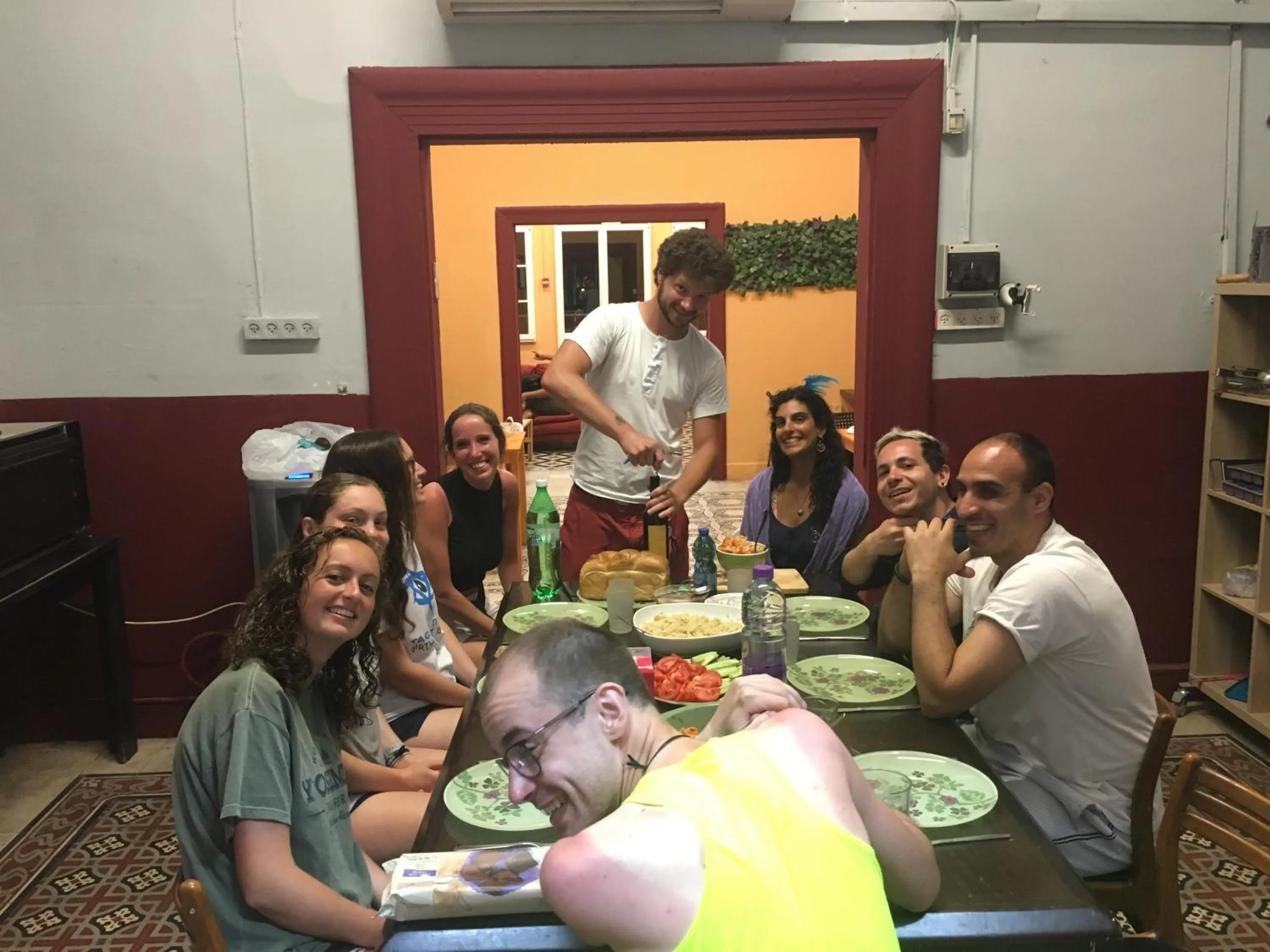 People in Roger's Hostel & Caravans Age 18-45