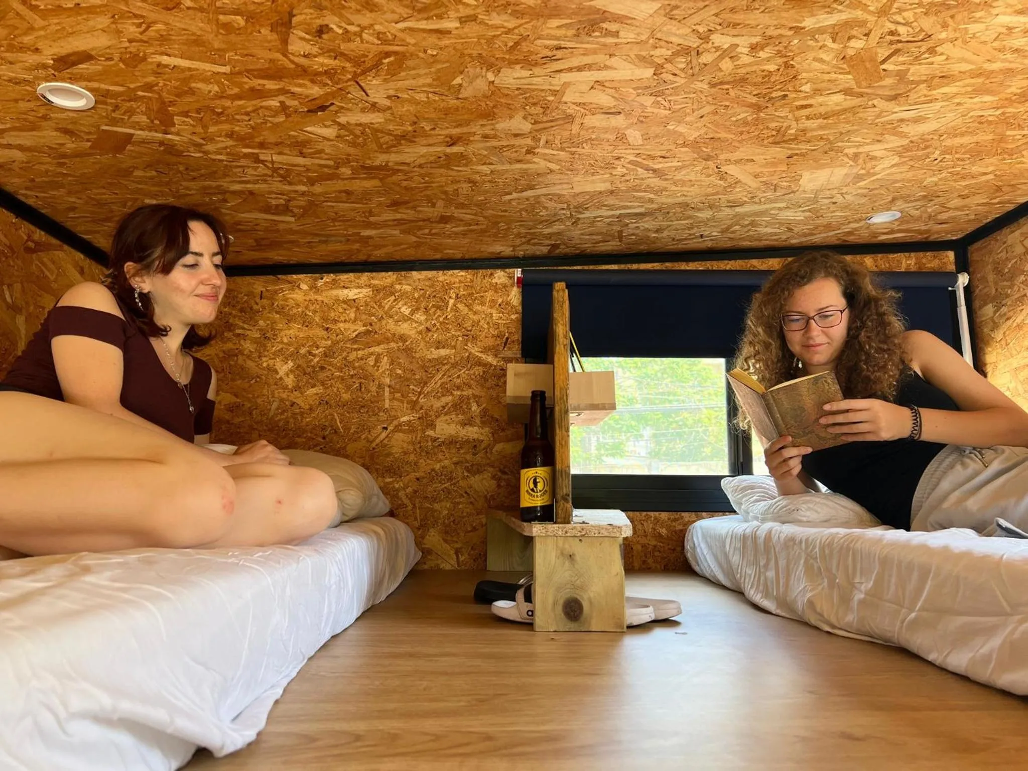 Bed in Roger's Hostel & Caravans Age 18-45