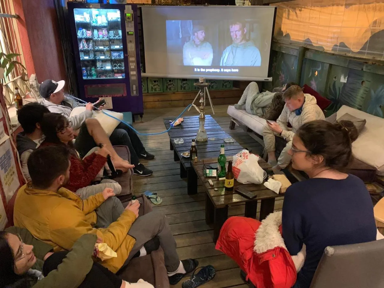 People in Roger's Hostel & Caravans Age 18-45