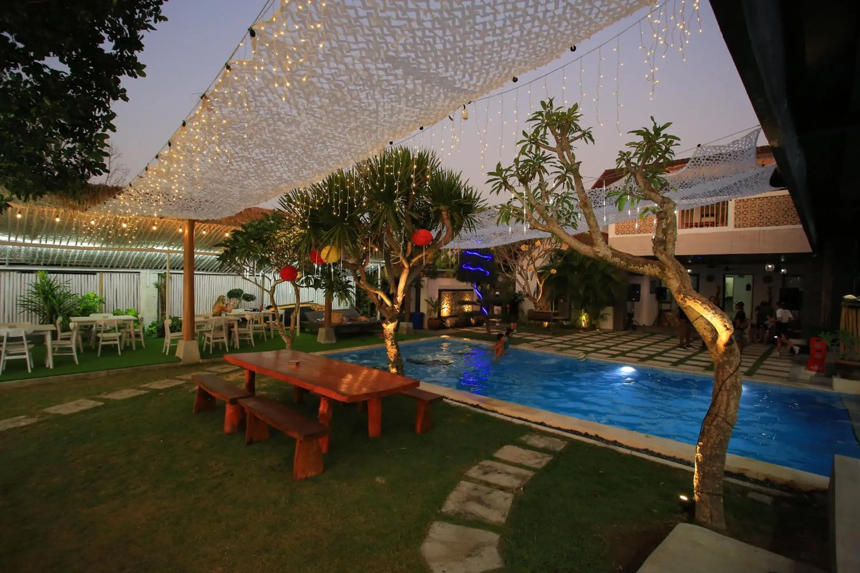 3 Monkeys Lembongan Studio apartments gym recovery centre 3 Monkeys Lembongan Studio apartments gym recovery centre