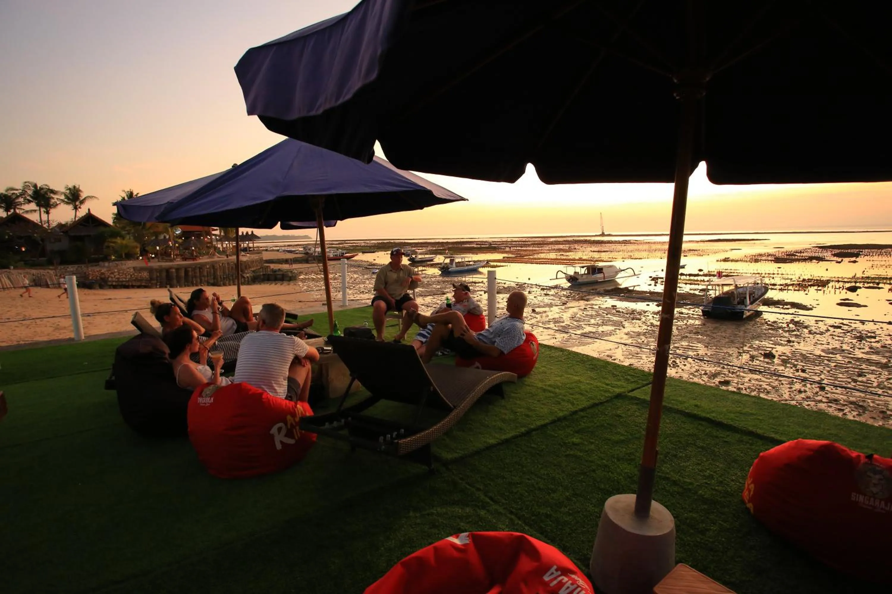 3 Monkeys Lembongan Studio apartments gym recovery centre