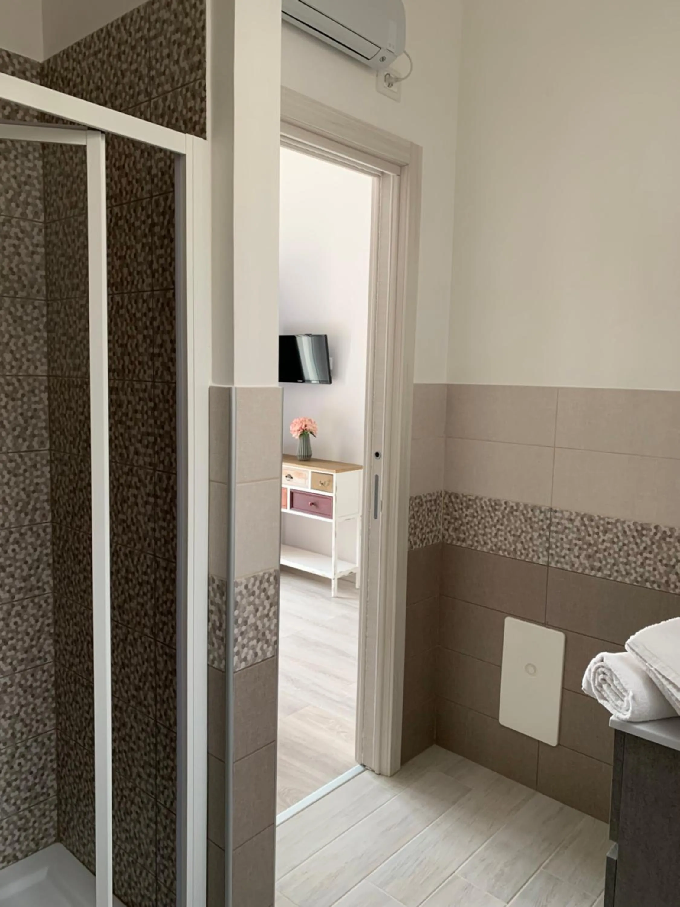 Shower, Bed in B&B Il Crepuscolo - Pompei
