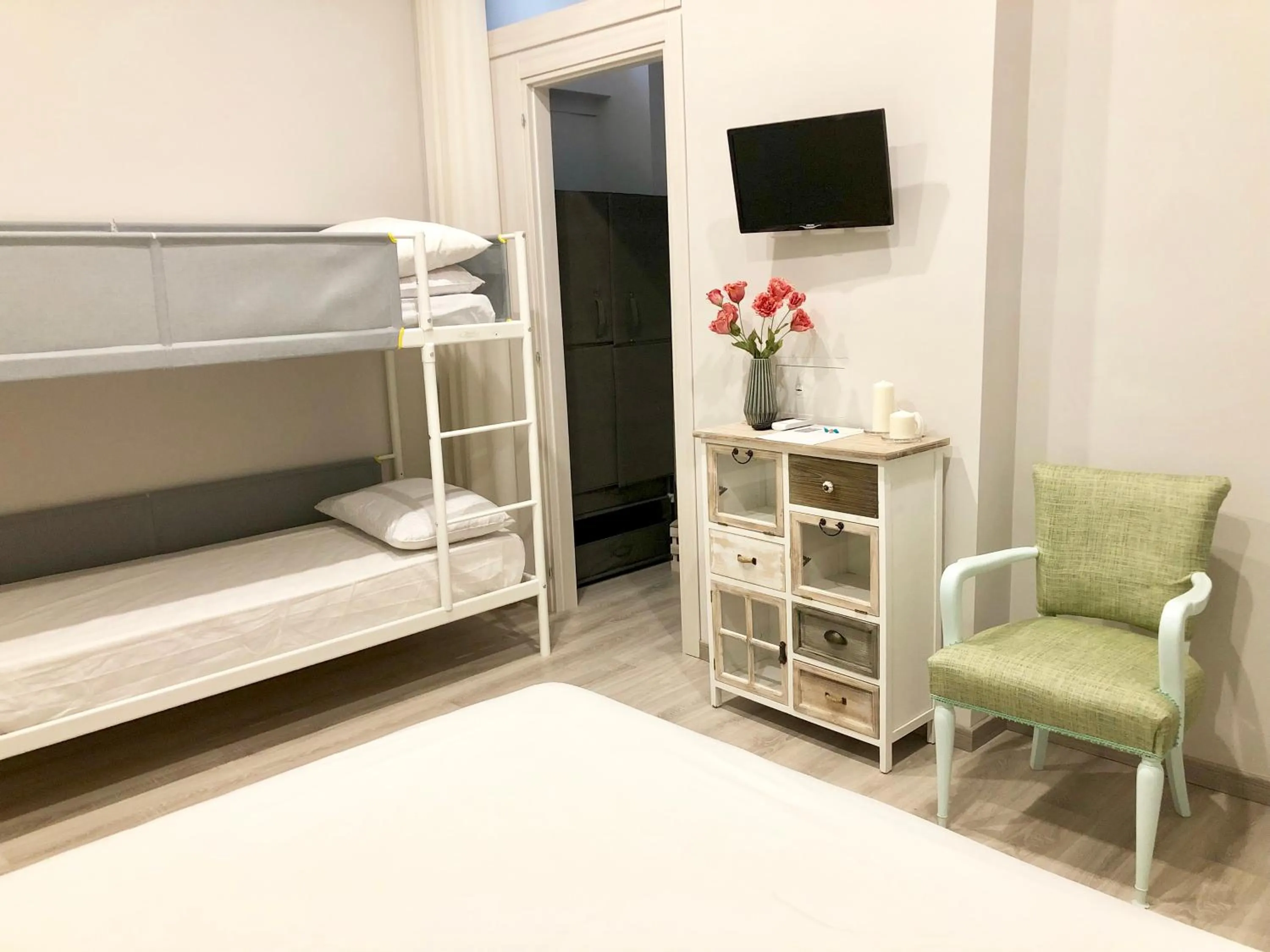 Photo of the whole room, Bed in B&B Il Crepuscolo - Pompei