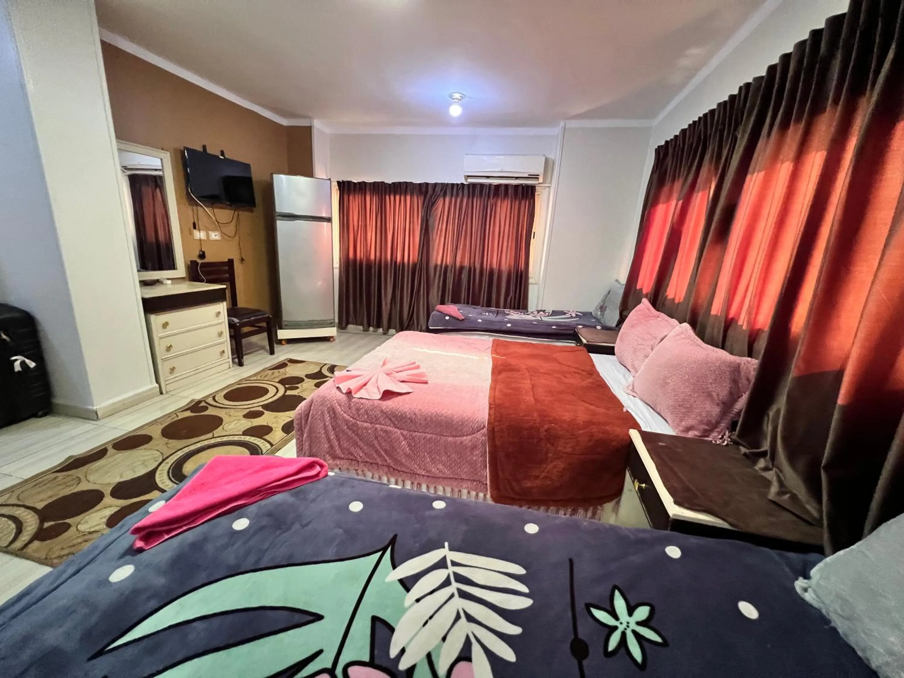 Property building, Bed in Isis Hostel 2