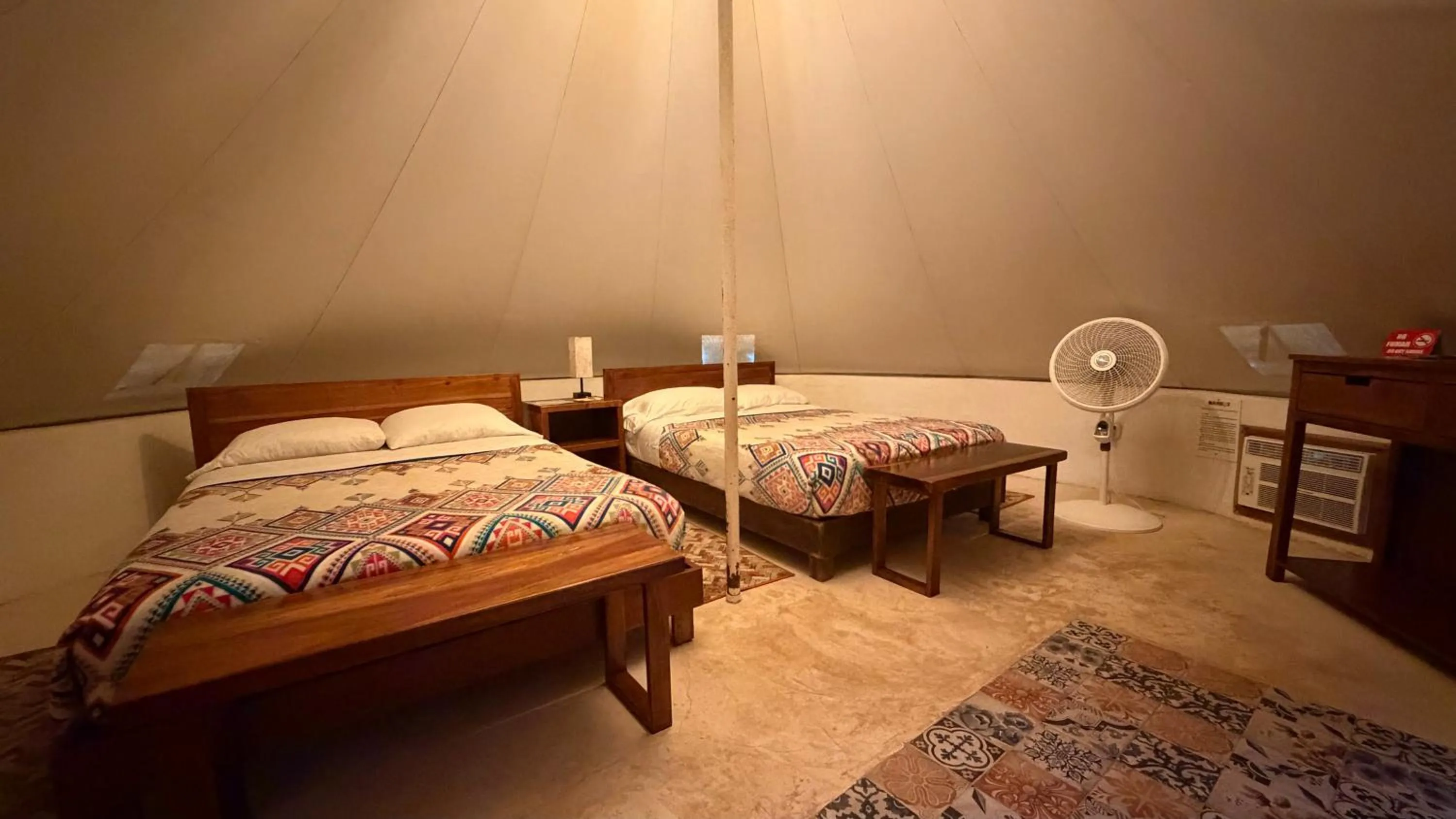 Quadruple Tent in Hameki