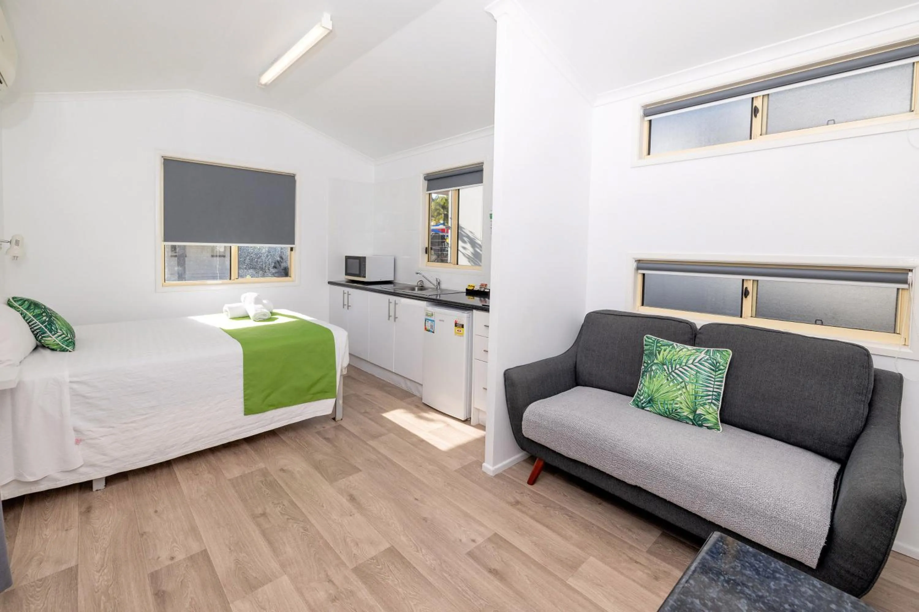 Photo of the whole room, Bed in BIG4 Whitsunday Islands Holiday Park