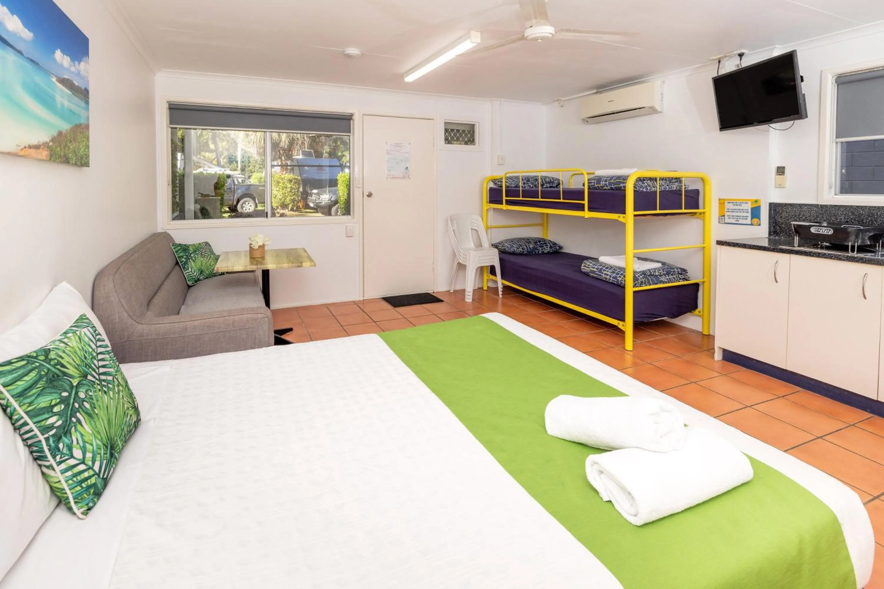Photo of the whole room, Bed in BIG4 Whitsunday Islands Holiday Park