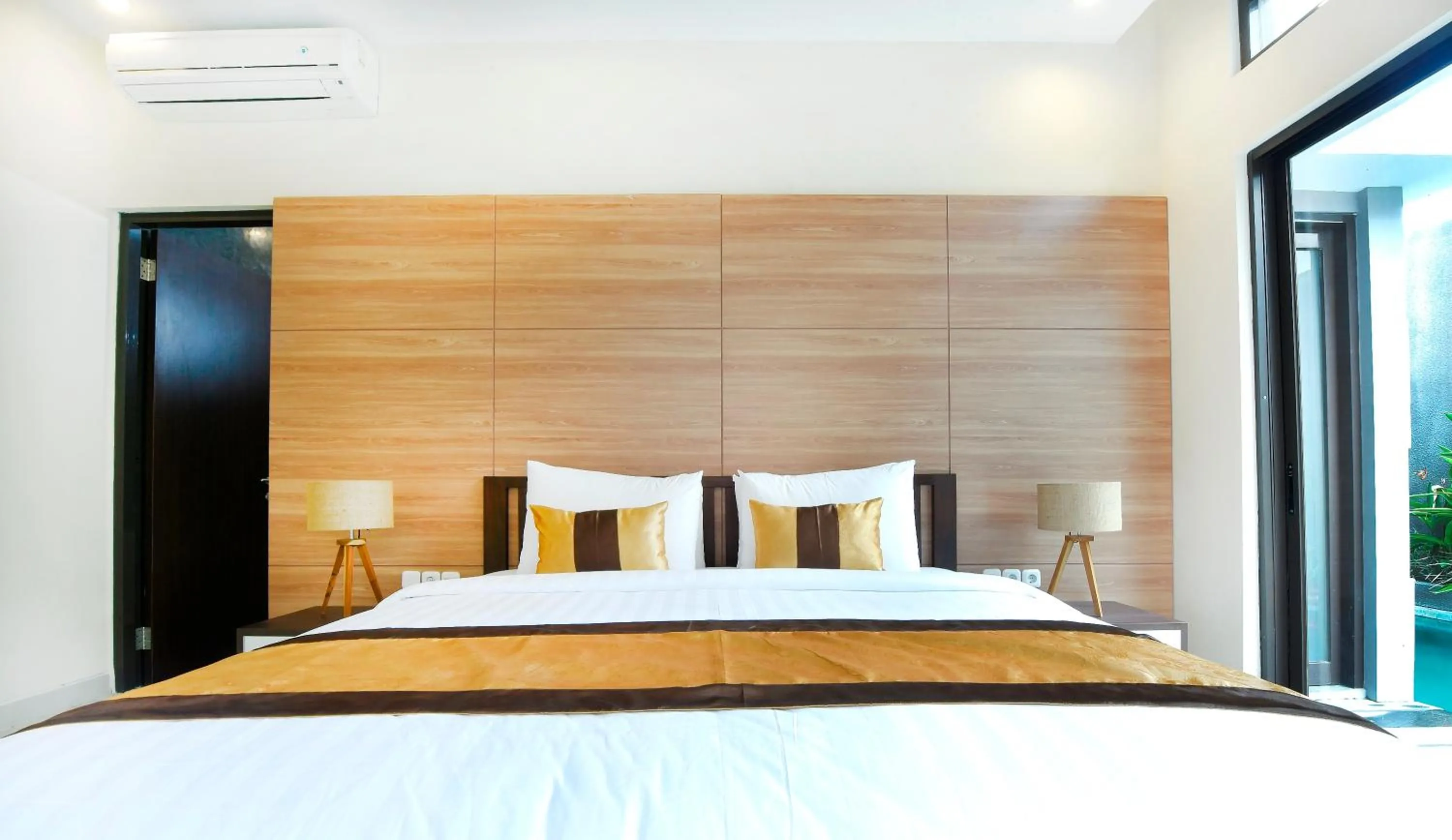 Bed in La Paradis Villa