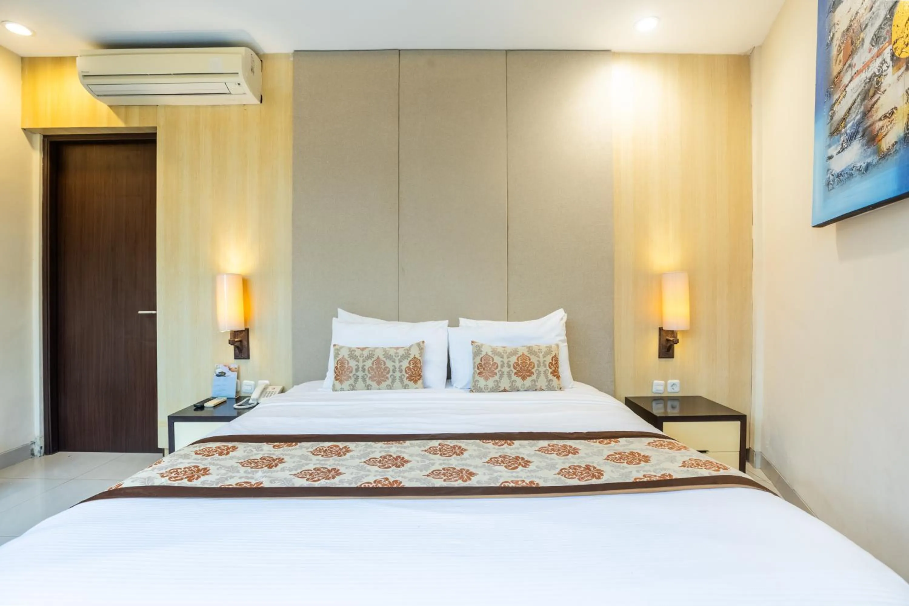 Bed in La Paradis Villa