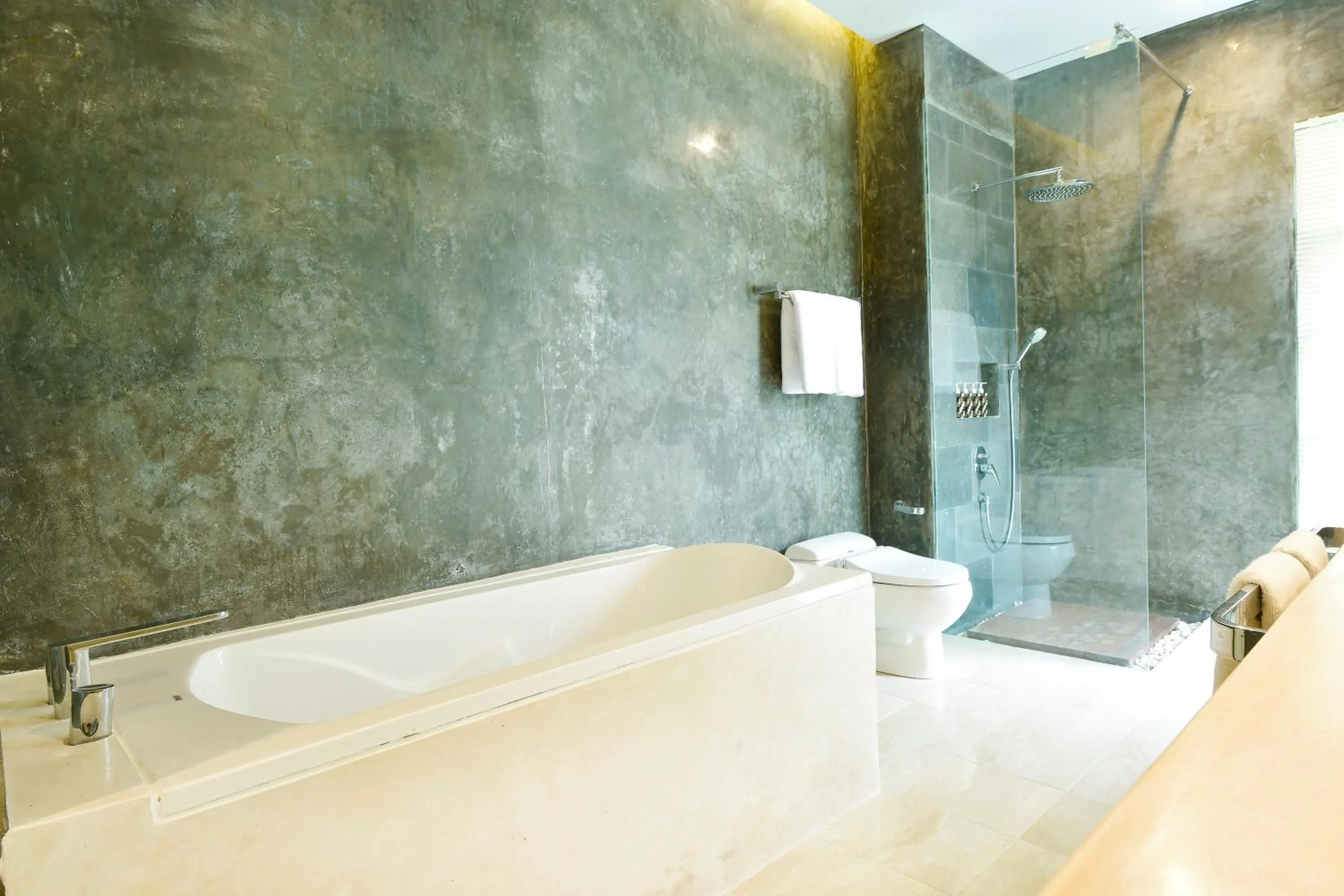 Shower in La Paradis Villa