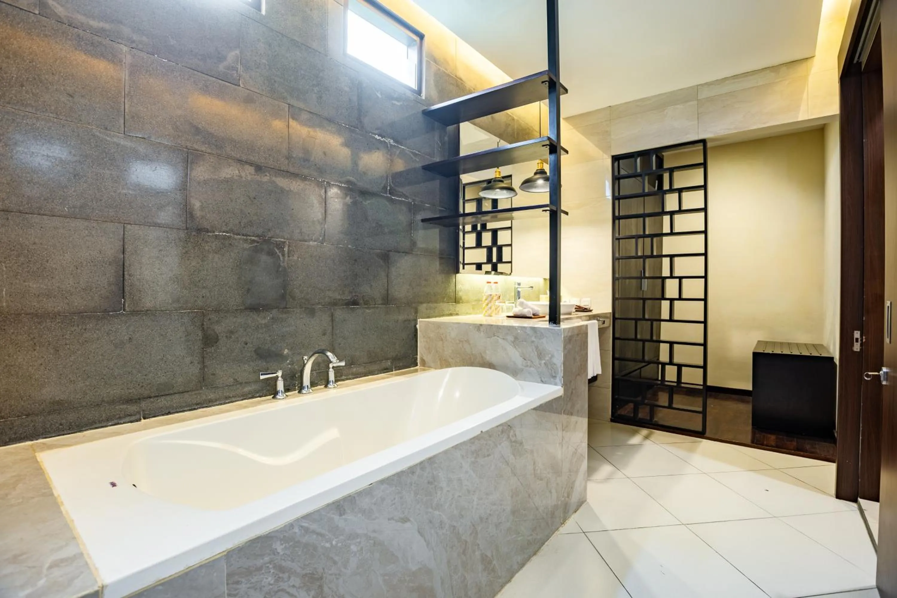 Bathroom in La Paradis Villa