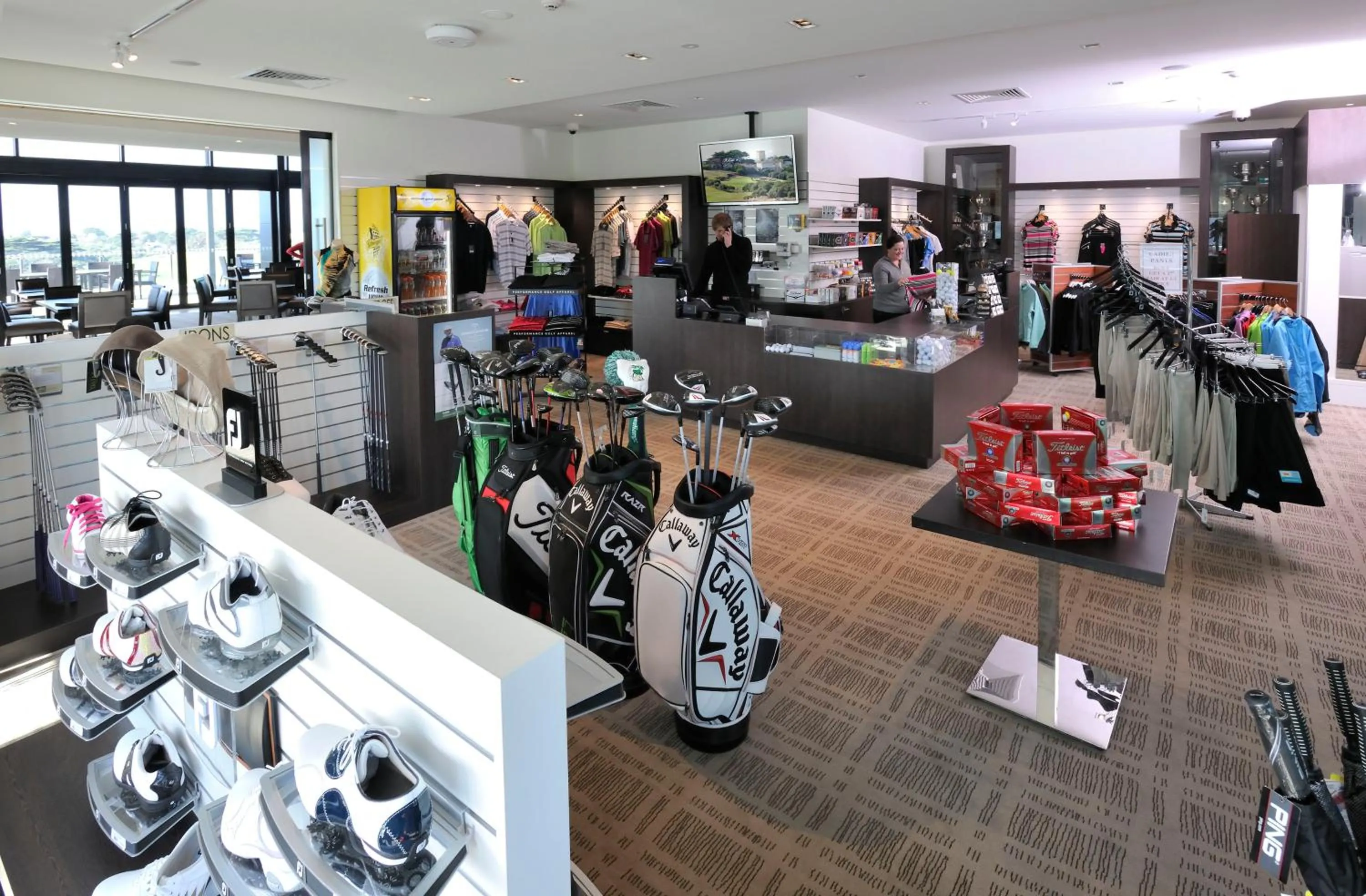 On-site shops in Mercure Portsea & Portsea Golf Club