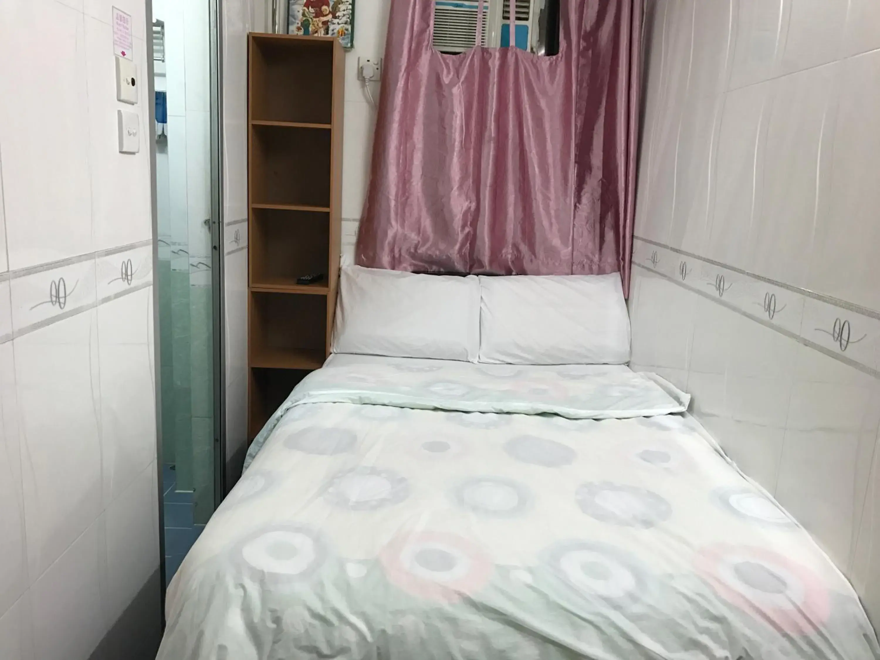 Double Room with Private Bathroom in Beverly Guest House Double Room with Private Bathroom in Beverly Guest House
