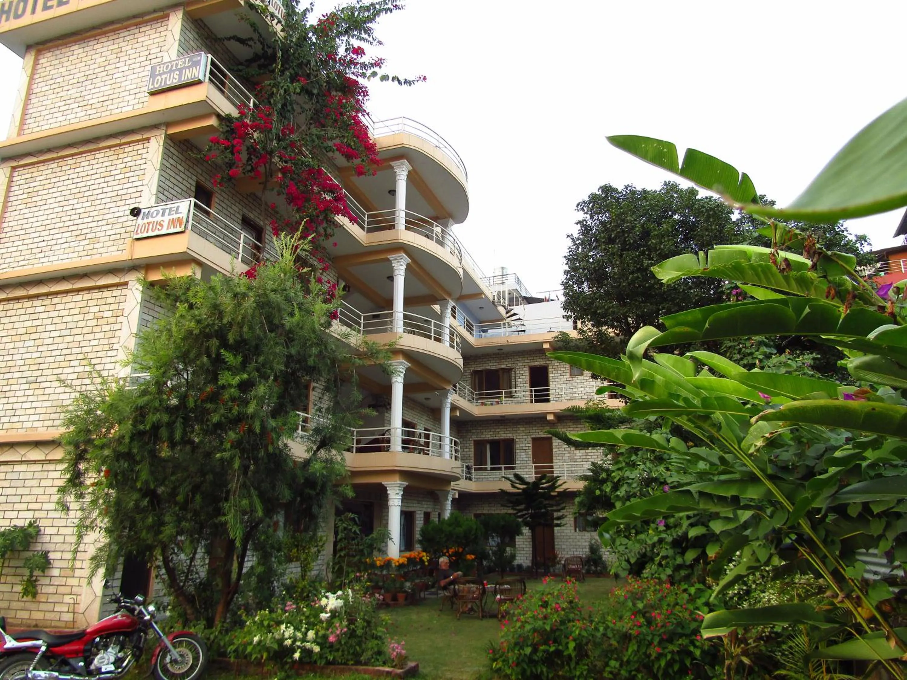 Hotel Lotus Inn