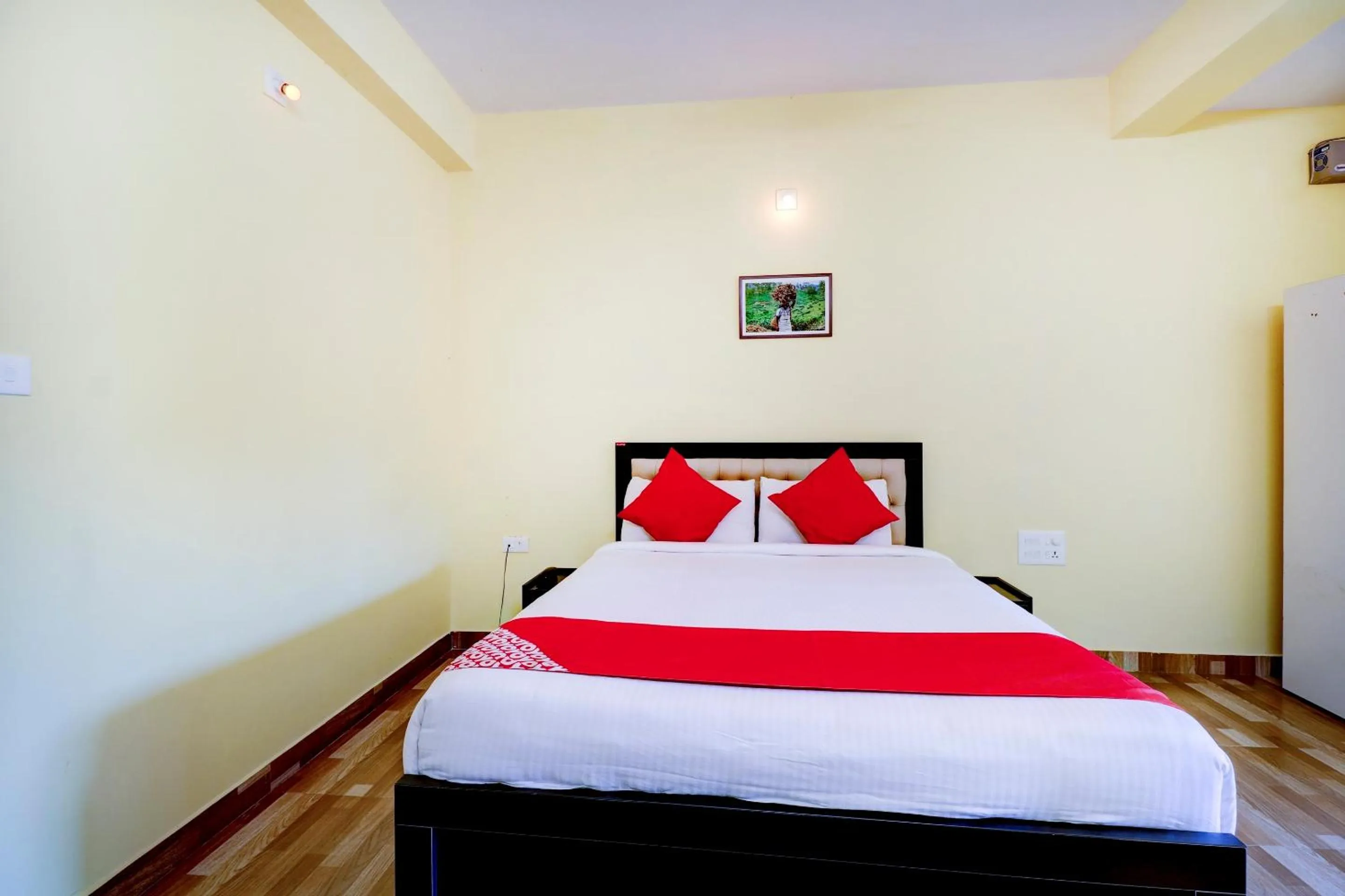 Bedroom, Bed in Gaurika Residency Boarding & Lodging - Padubidri