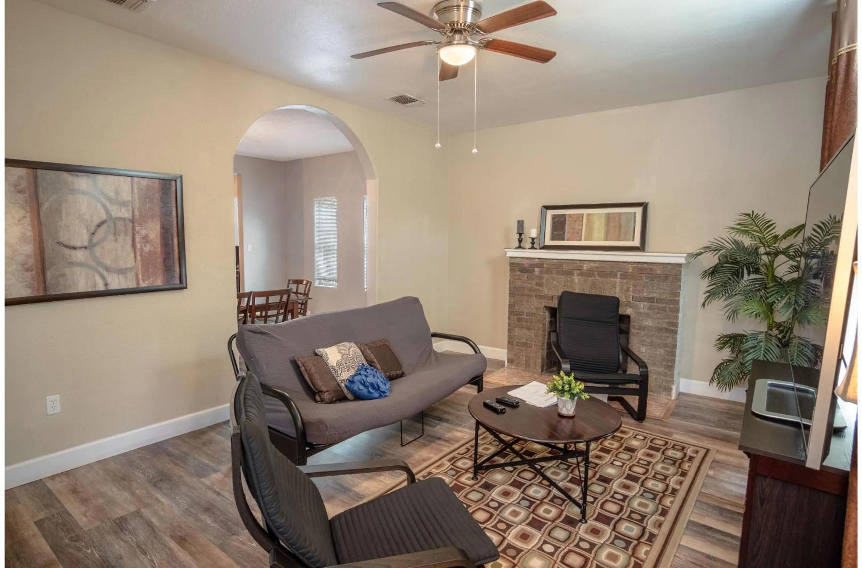 Living room in Florida St Nice Remodeled 3BR/2BA Near Downtown