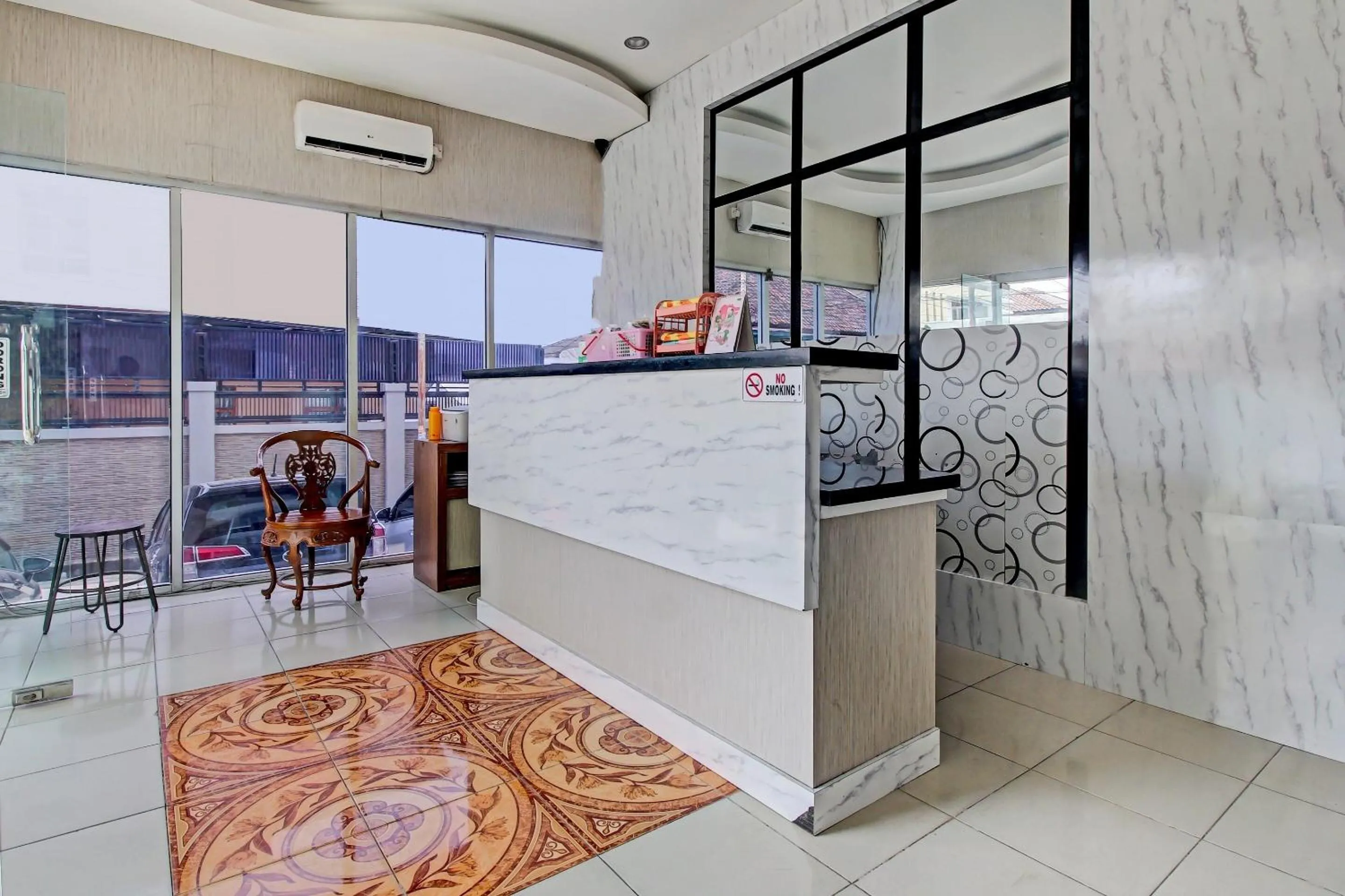 Lobby or reception in OYO 90412 My Kost